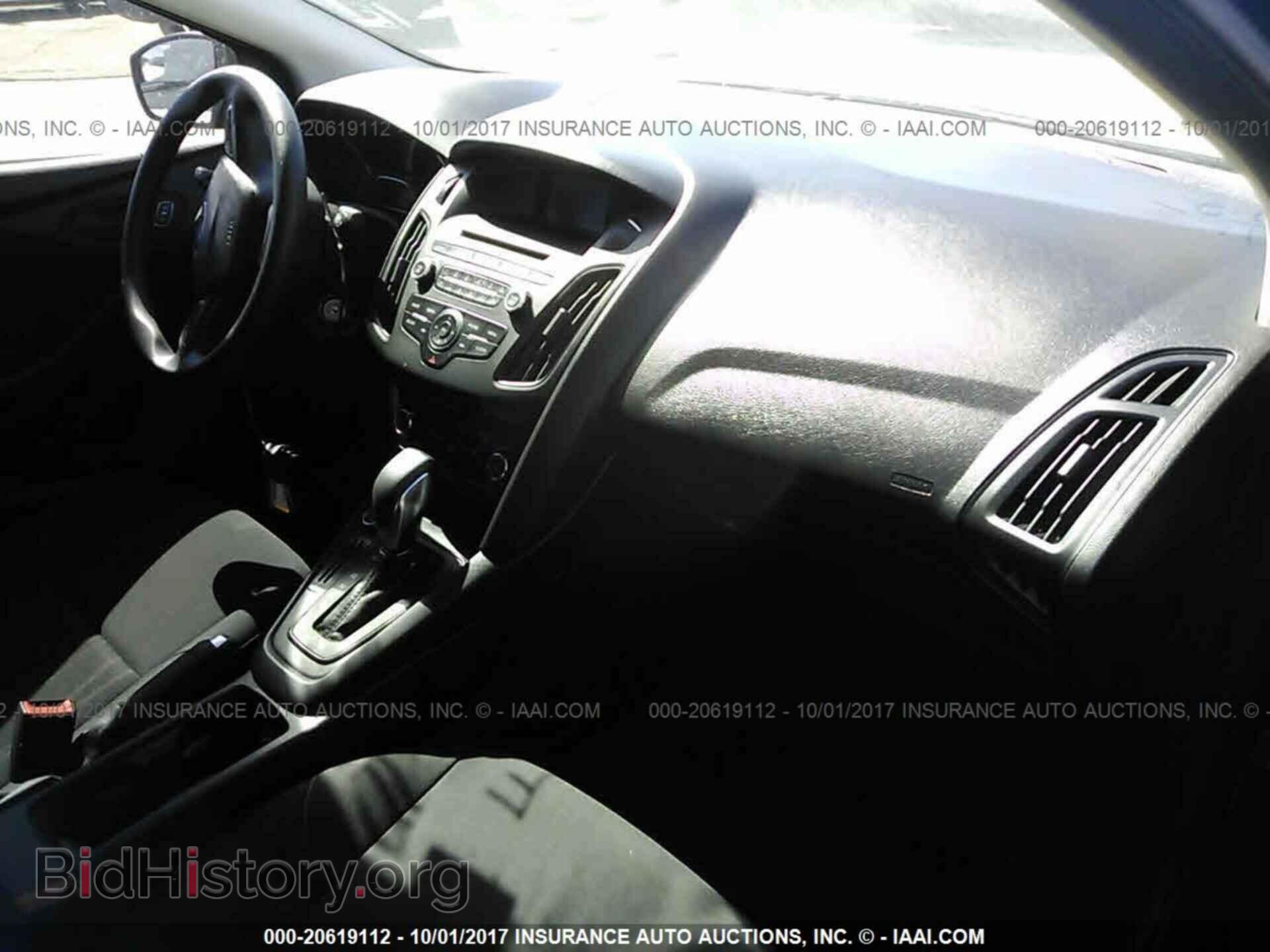 2016 Ford Focus - VIN: 1FADP3E26GL344388 - Photo 5