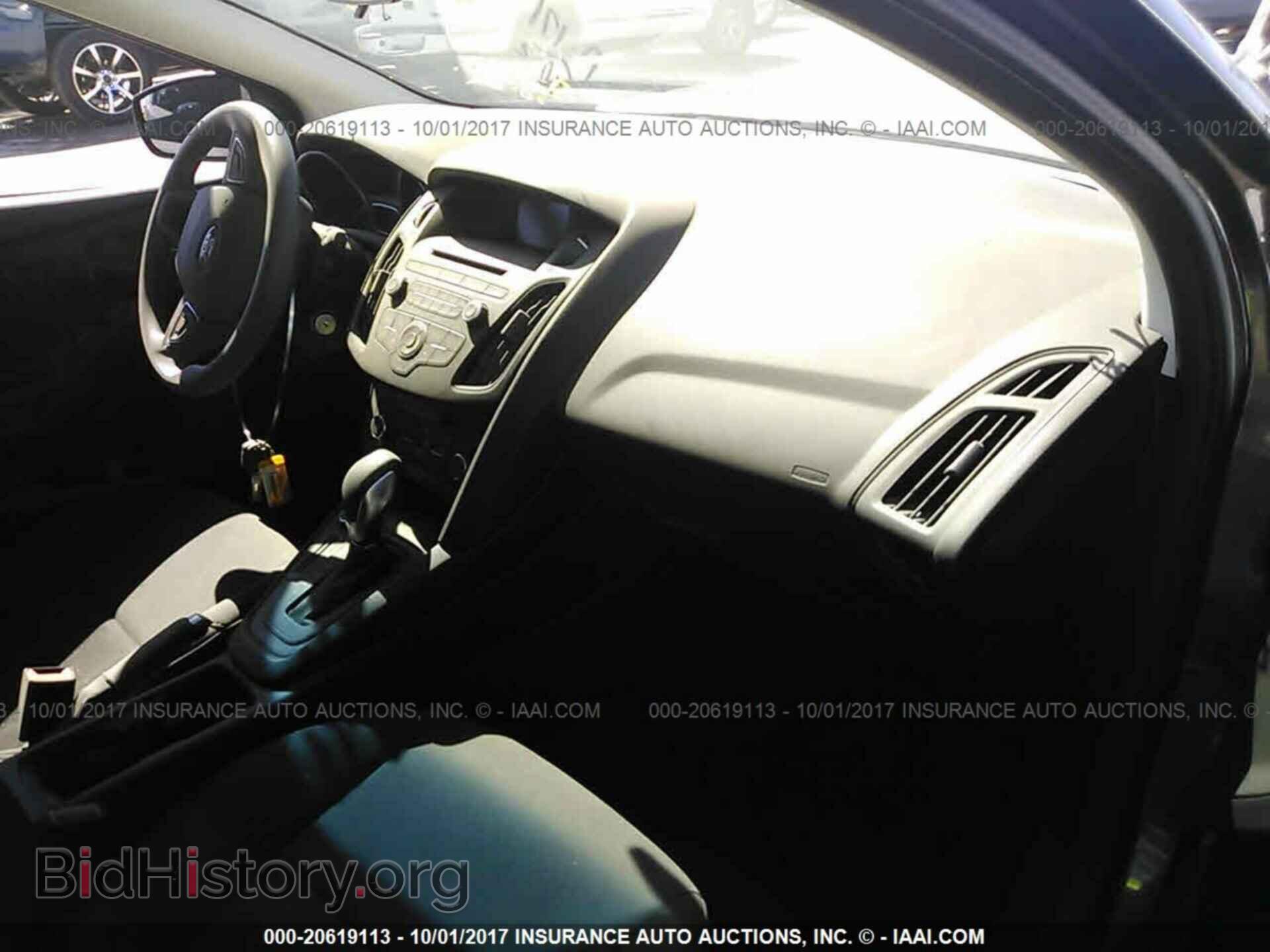 2016 Ford Focus - VIN: 1FADP3E20GL225655 - Фото 5