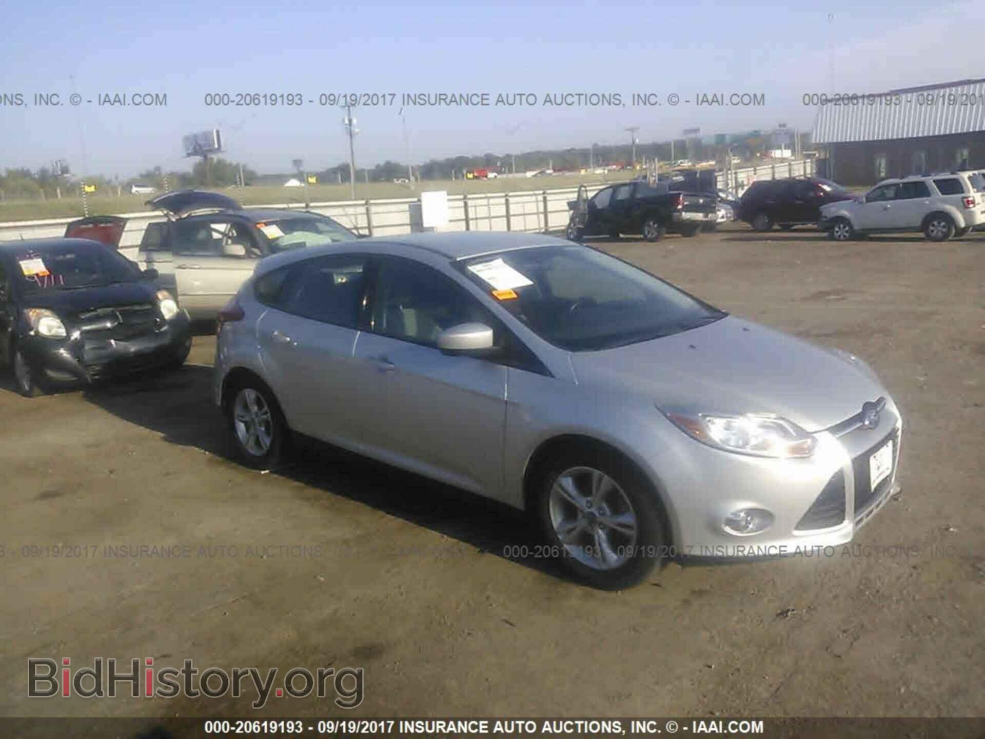 Photo 1FAHP3K24CL250526 - Ford Focus 2012