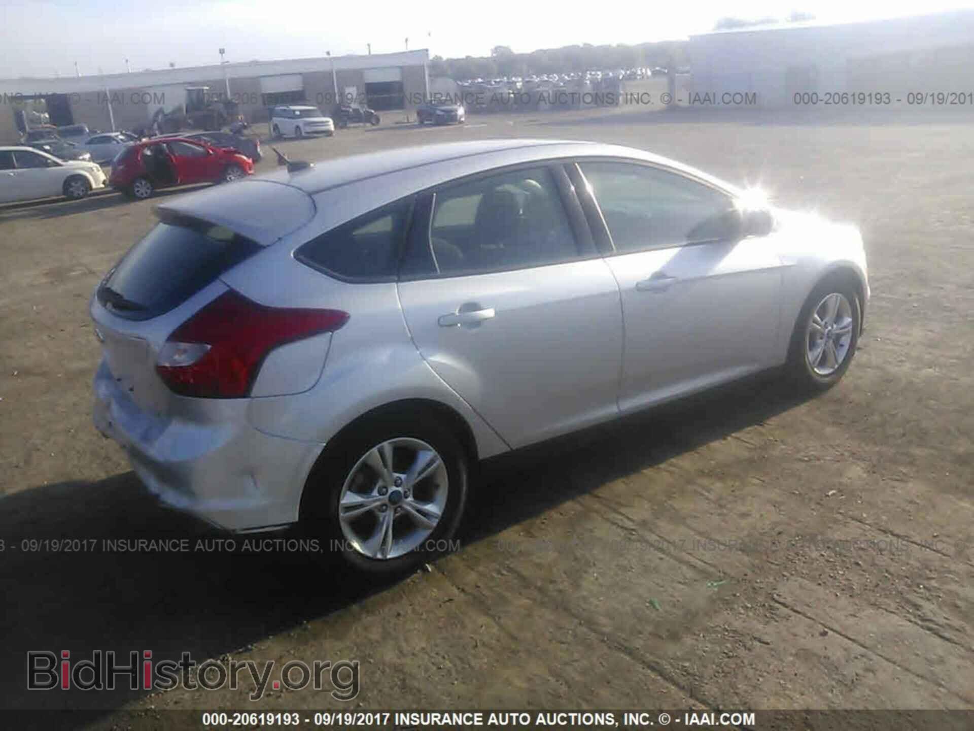 2012 Ford Focus - VIN: 1FAHP3K24CL250526 - Photo 4