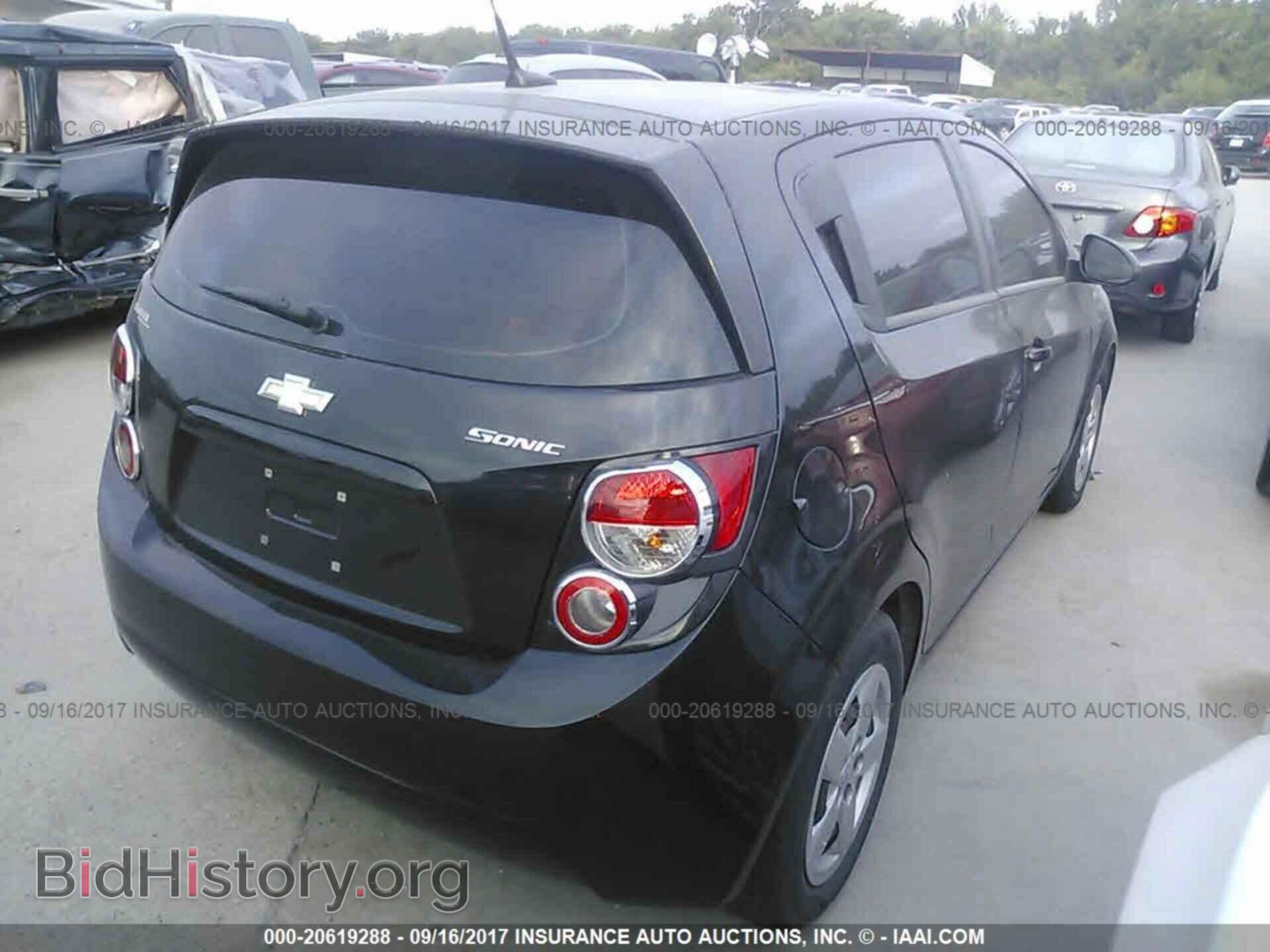 2013 Chevrolet Sonic - VIN: 1G1JA6SH8D4210411 - Фото 4