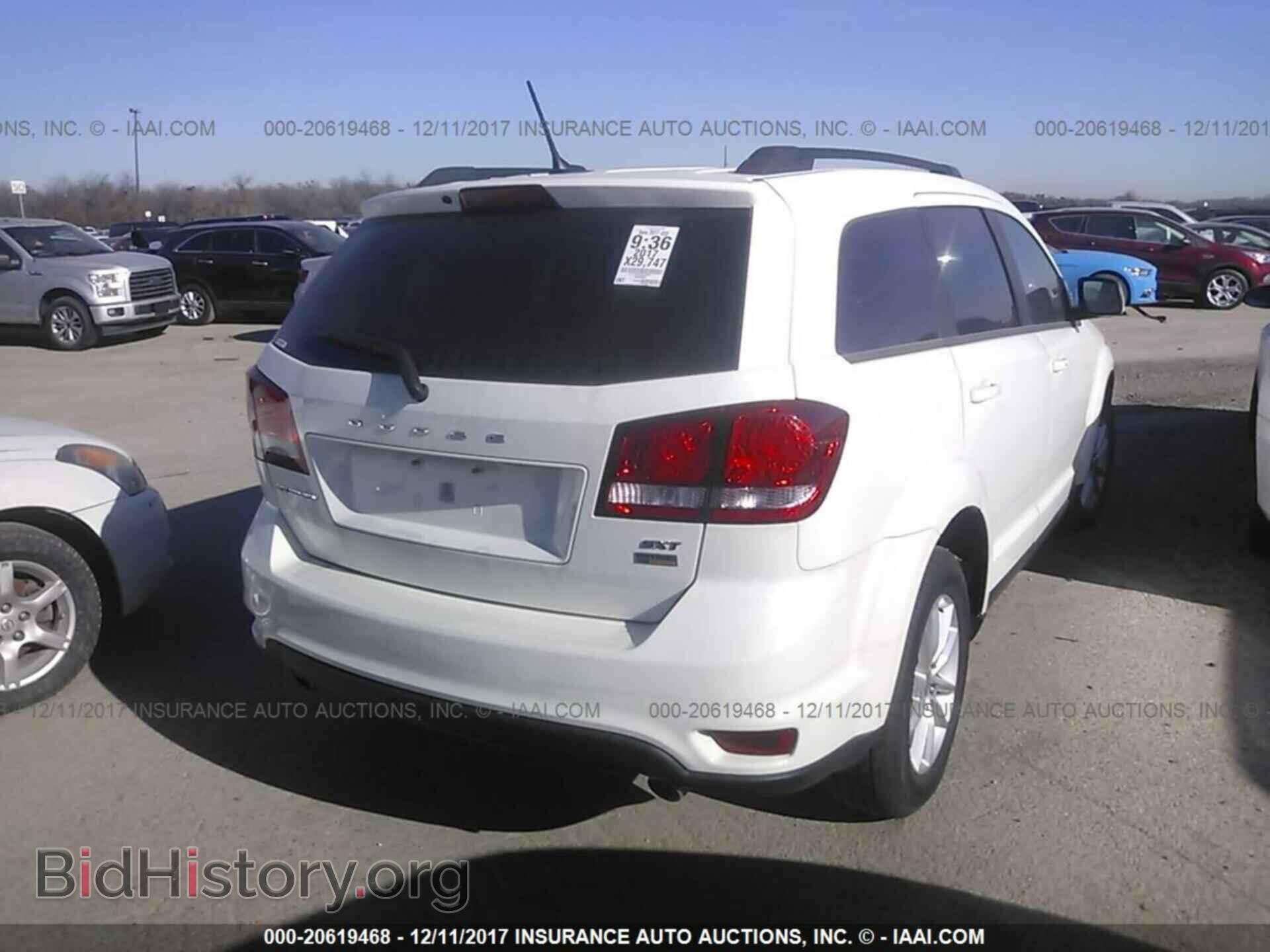 2017 Dodge Journey - VIN: 3C4PDCBG7HT509225 - Фото 4