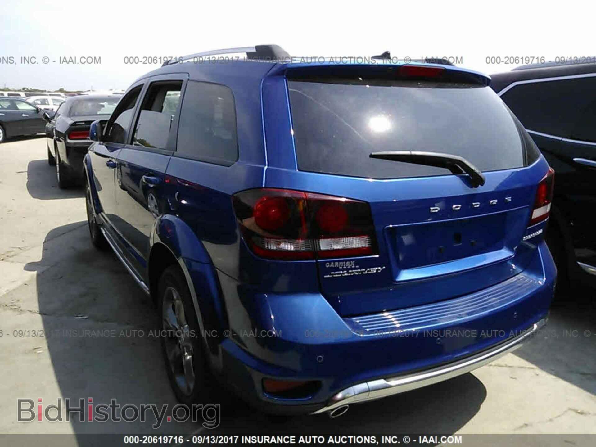 2015 Dodge Journey - VIN: 3C4PDCGG0FT670411 - Photo 3