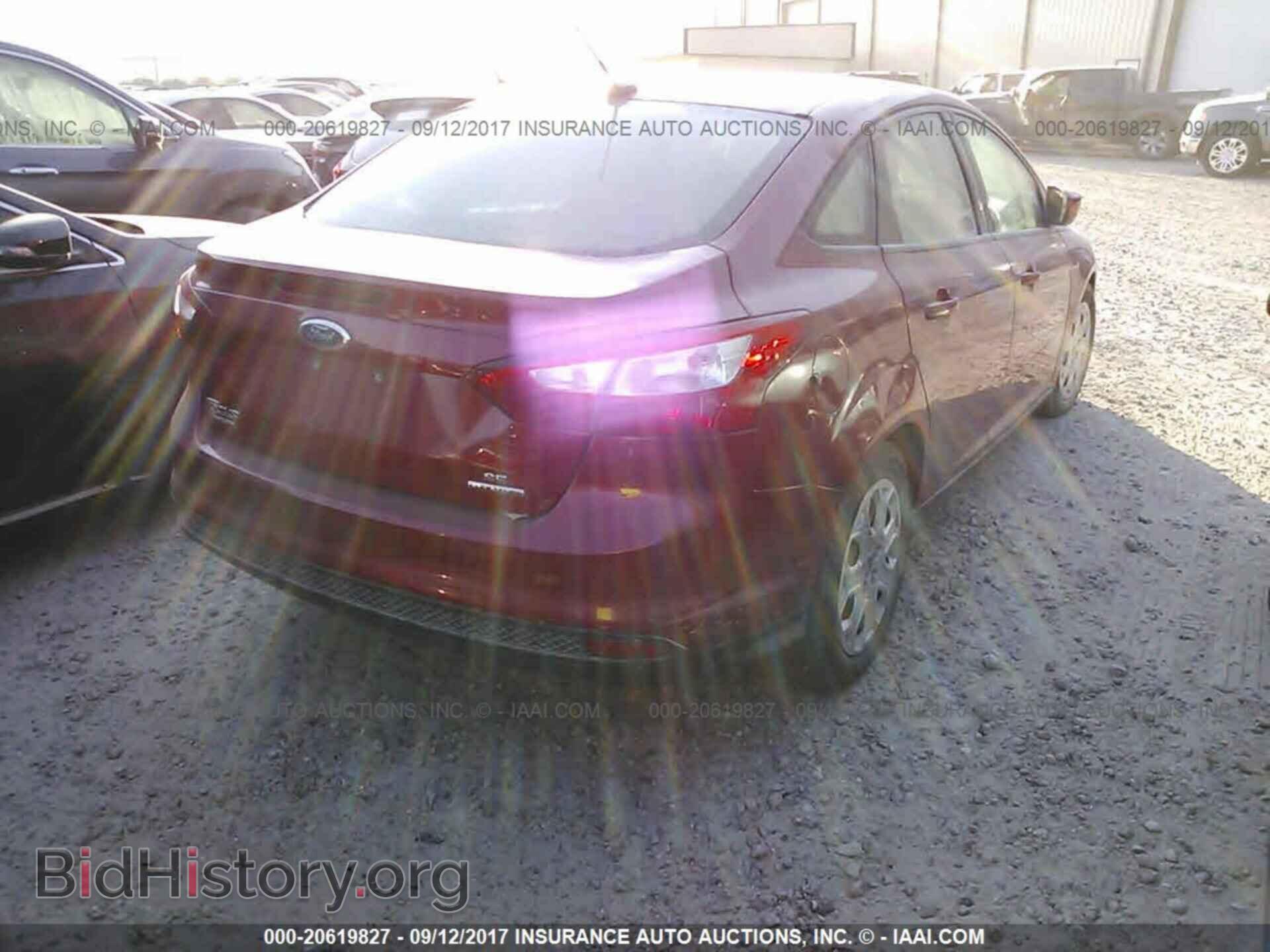 2012 Ford Focus - VIN: 1FAHP3F26CL435185 - Photo 4