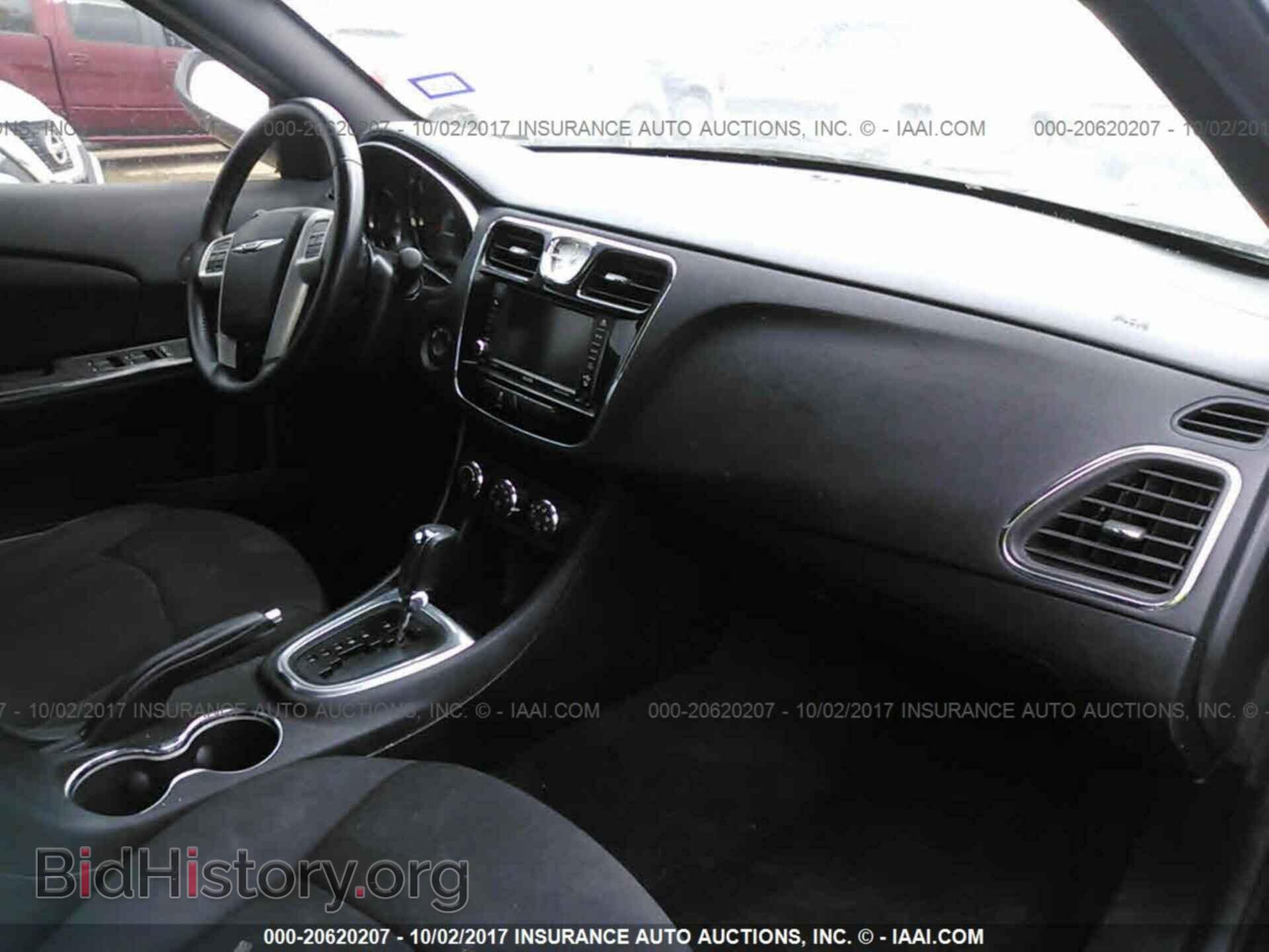 2014 Chrysler 200 - VIN: 1C3CCBBB4EN136824 - Photo 5
