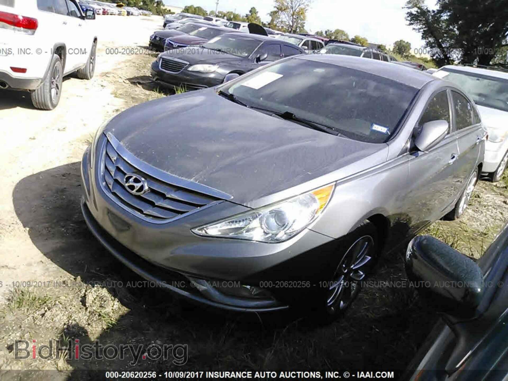 2012 Hyundai Sonata - VIN: 5NPEC4AC7CH482941 - Фото 2