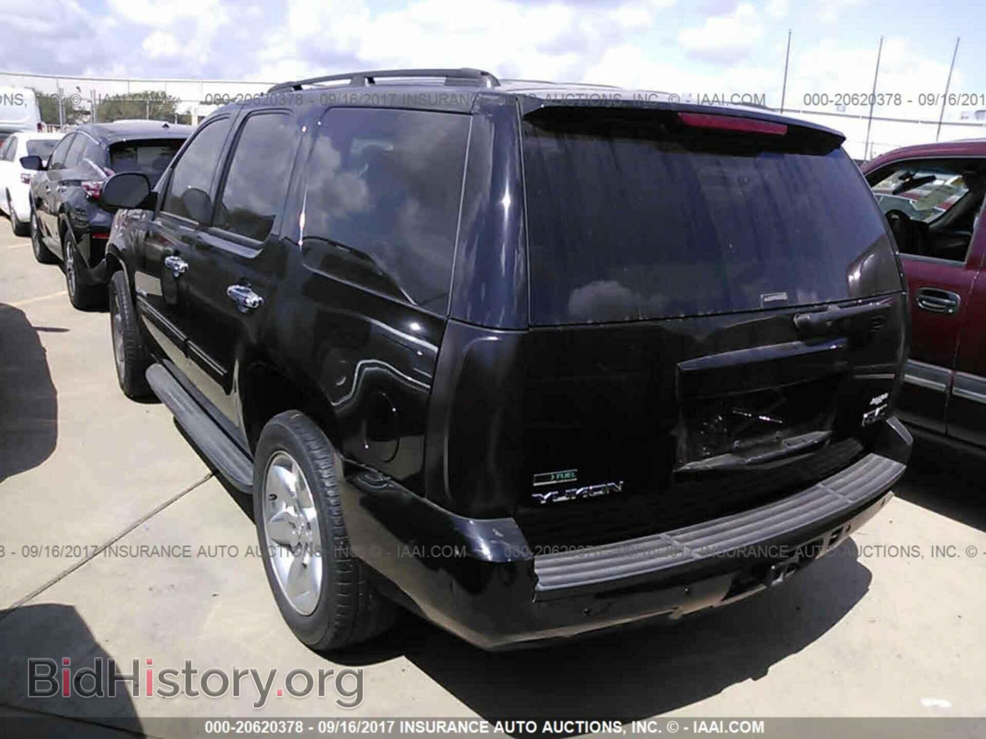 2011 Gmc Yukon - VIN: 1GKS1AE0XBR395084 - Photo 3