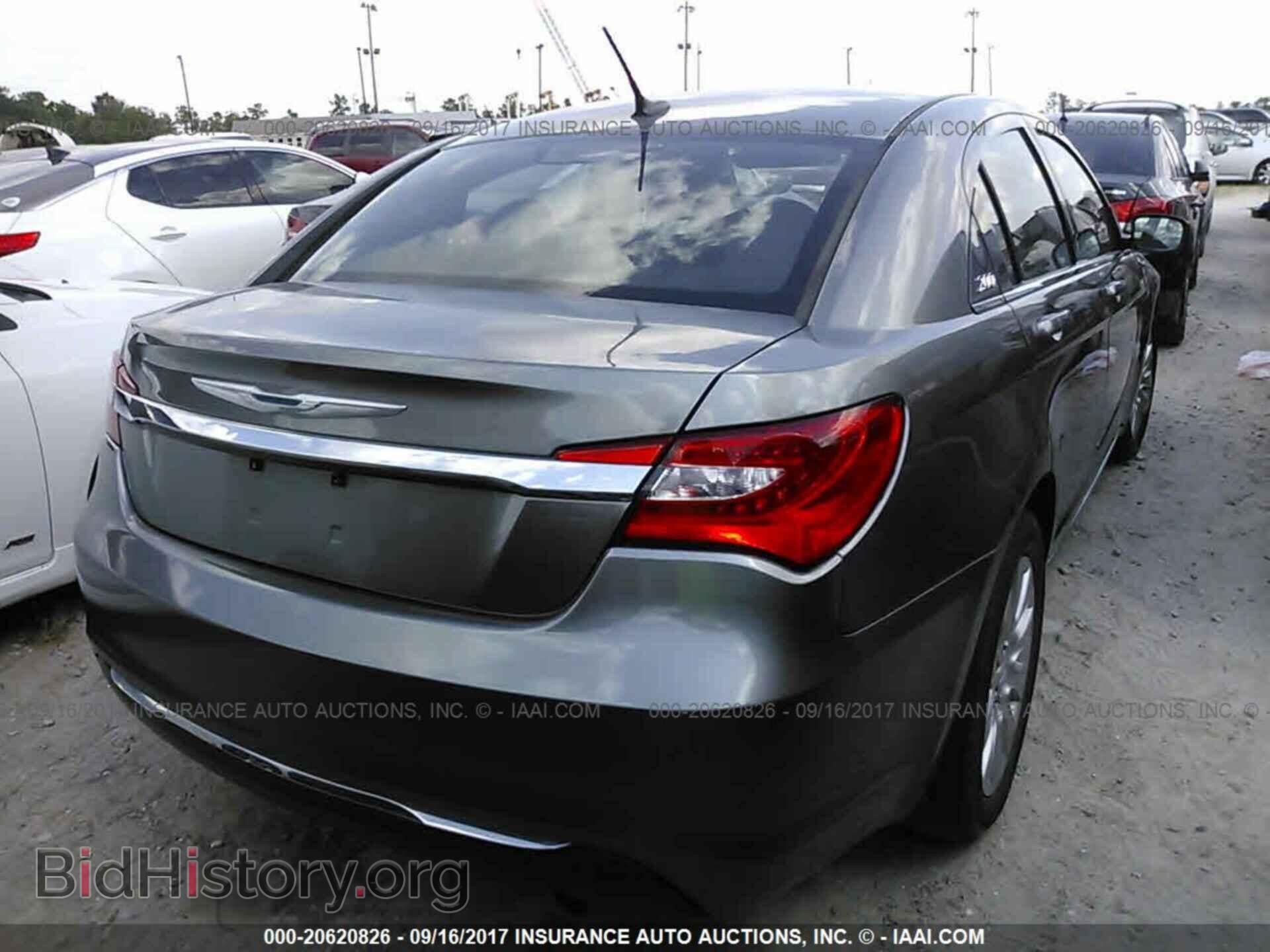 2013 Chrysler 200 - VIN: 1C3CCBAB8DN622567 - Фото 4