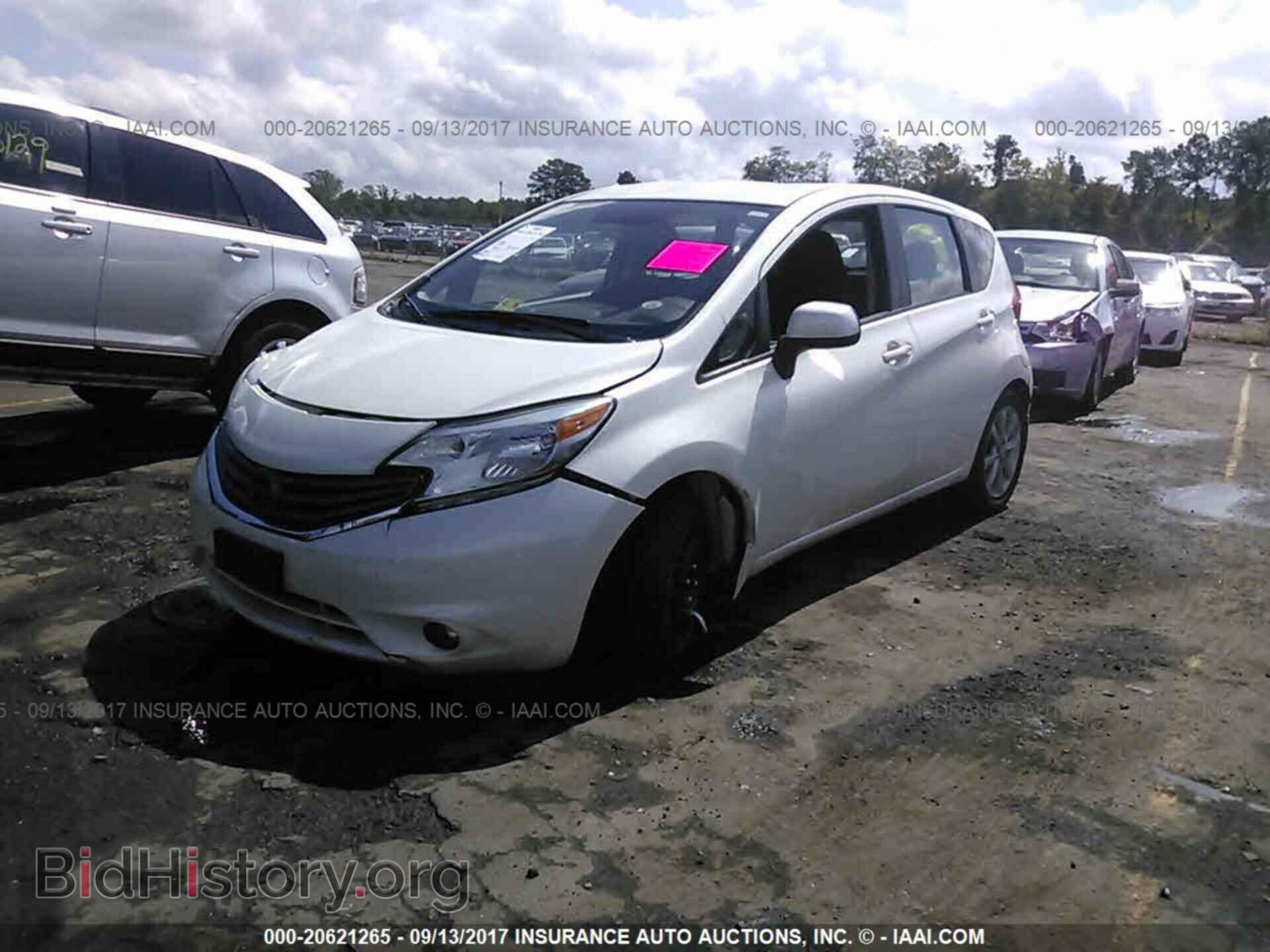2014 Nissan Versa note - VIN: 3N1CE2CP1EL411066 - Photo 2