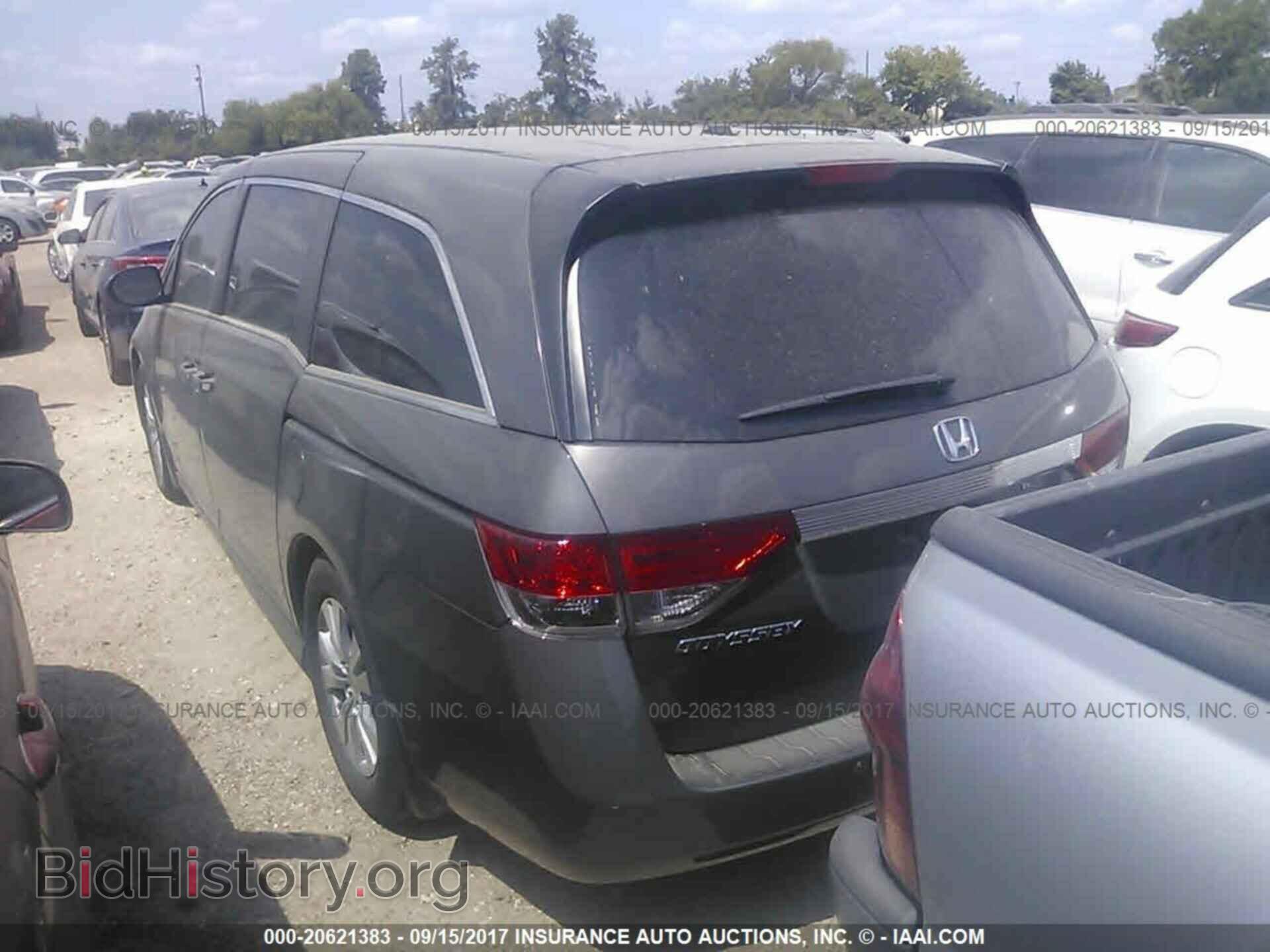 2016 Honda Odyssey - VIN: 5FNRL5H67GB016227 - Photo 3