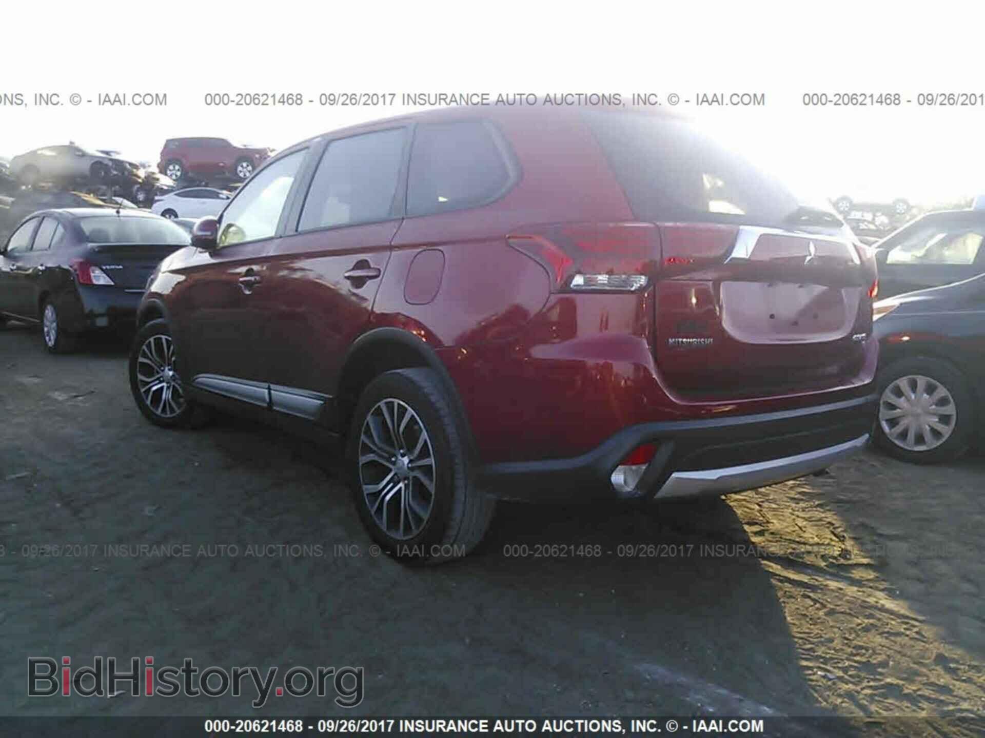 2017 Mitsubishi Outlander - VIN: JA4AD3A39HZ006142 - Фото 3
