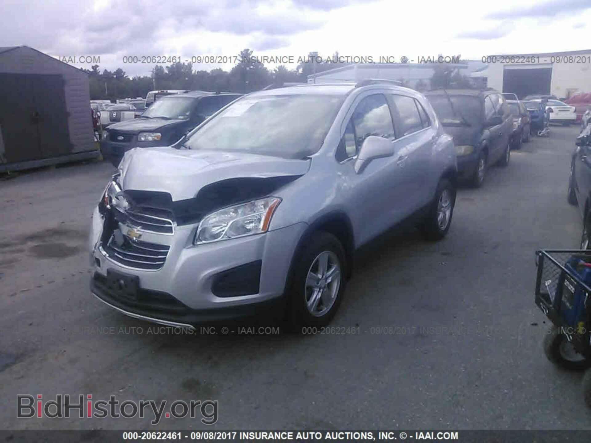 2016 Chevrolet Trax - VIN: 3GNCJPSB3GL128075 - Фото 2