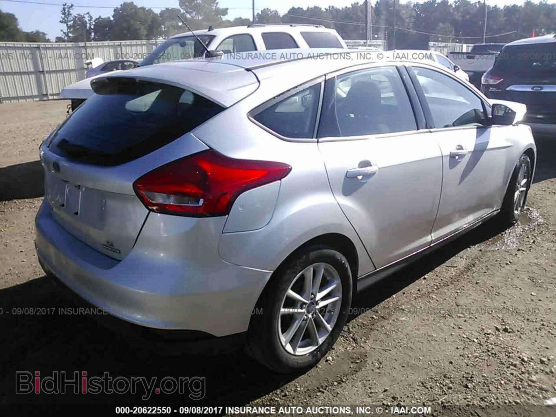 2015 Ford Focus - VIN: 1FADP3K26FL223590 - Photo 4