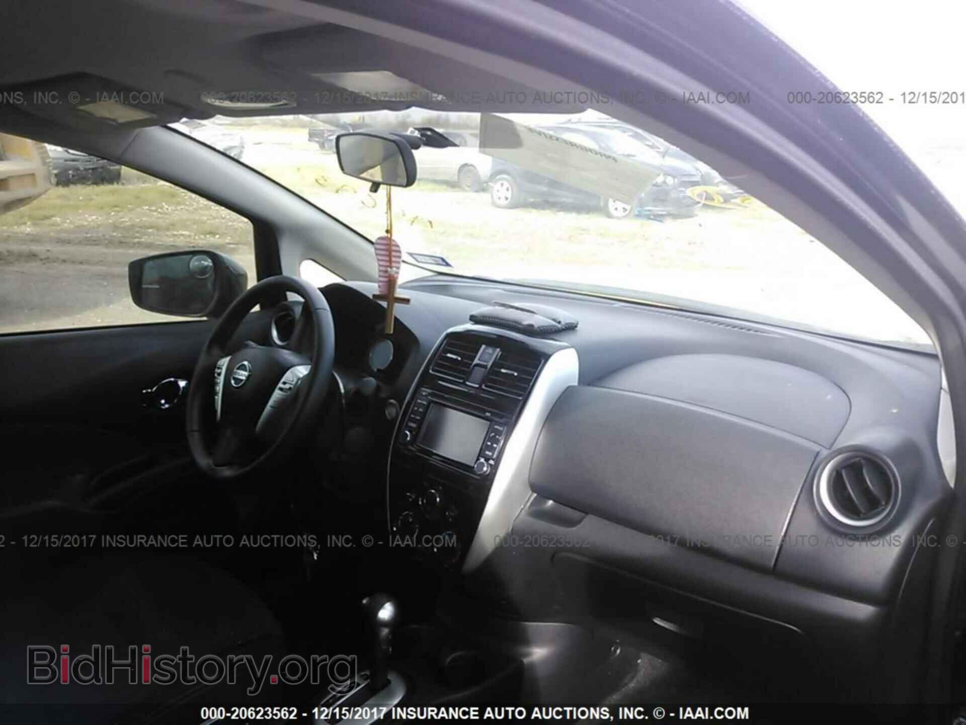 2015 Nissan Versa note - VIN: 3N1CE2CP4FL446931 - Photo 5
