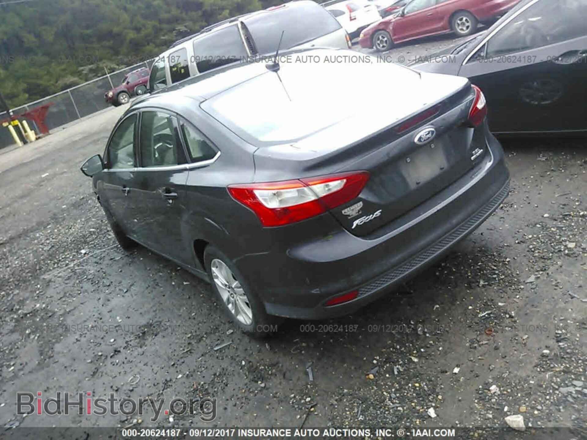 2012 Ford Focus - VIN: 1FAHP3H2XCL384805 - Photo 3