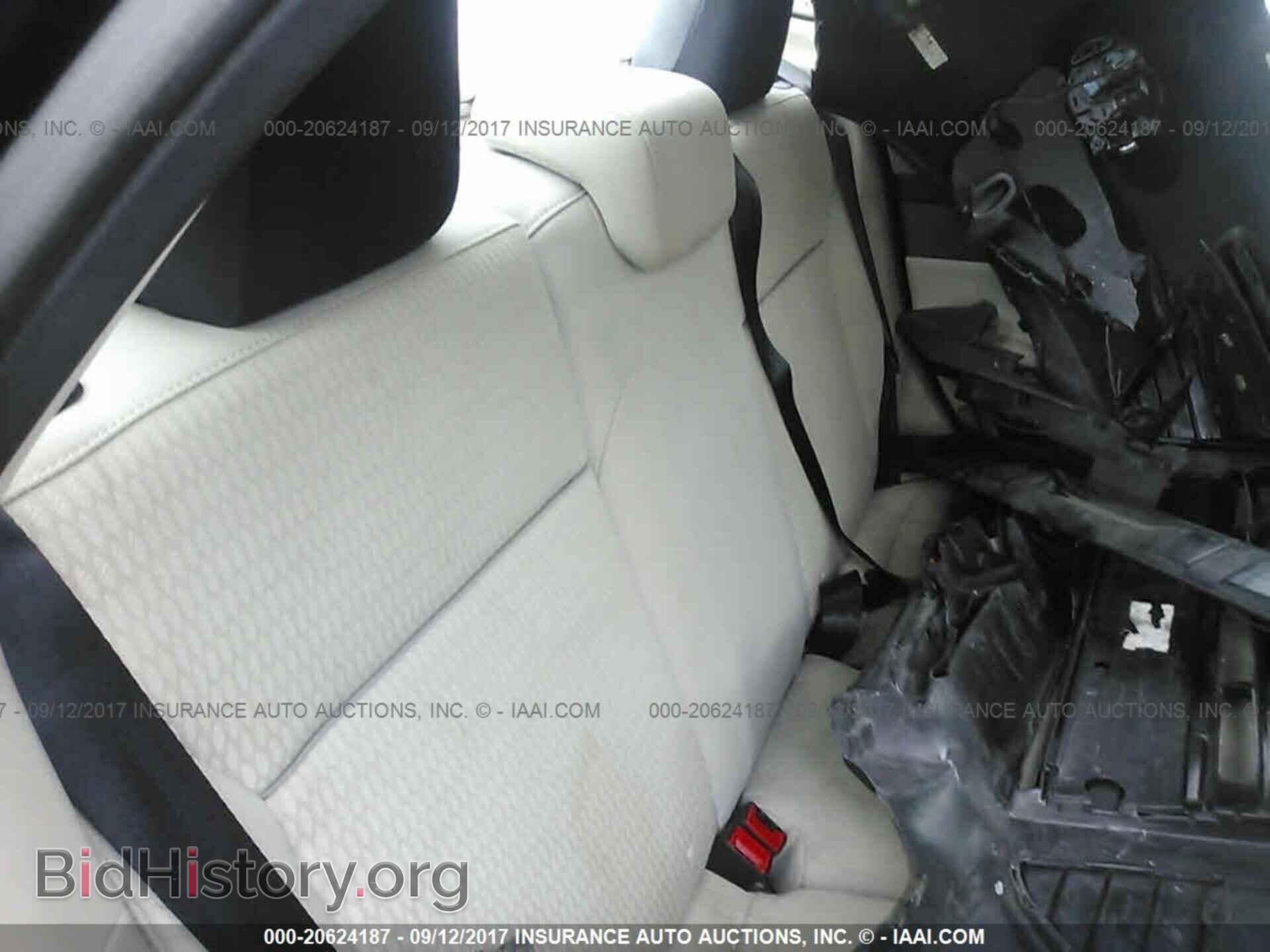 2012 Ford Focus - VIN: 1FAHP3H2XCL384805 - Photo 8