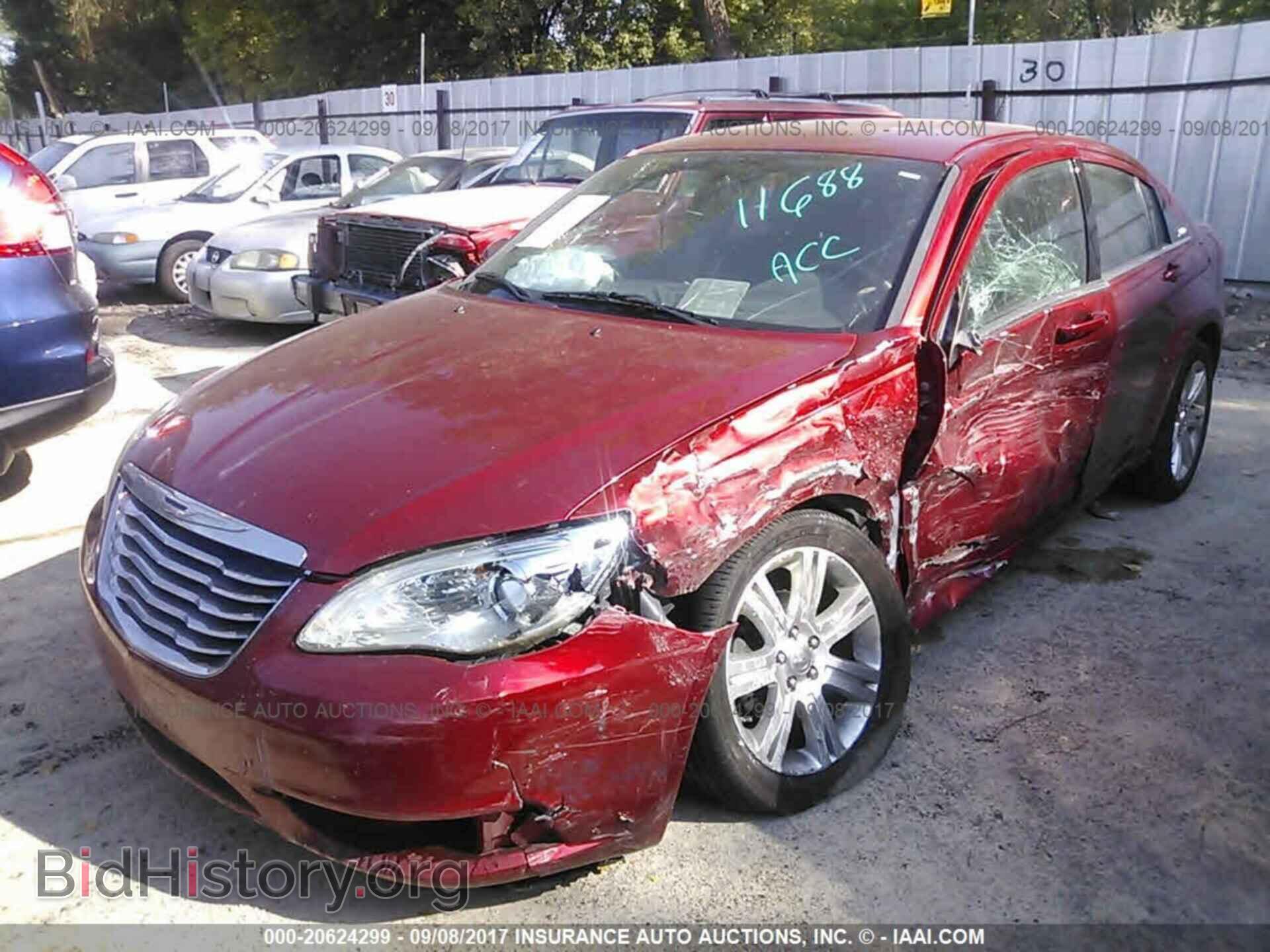 2012 Chrysler 200 - VIN: 1C3CCBBB9CN125332 - Фото 2