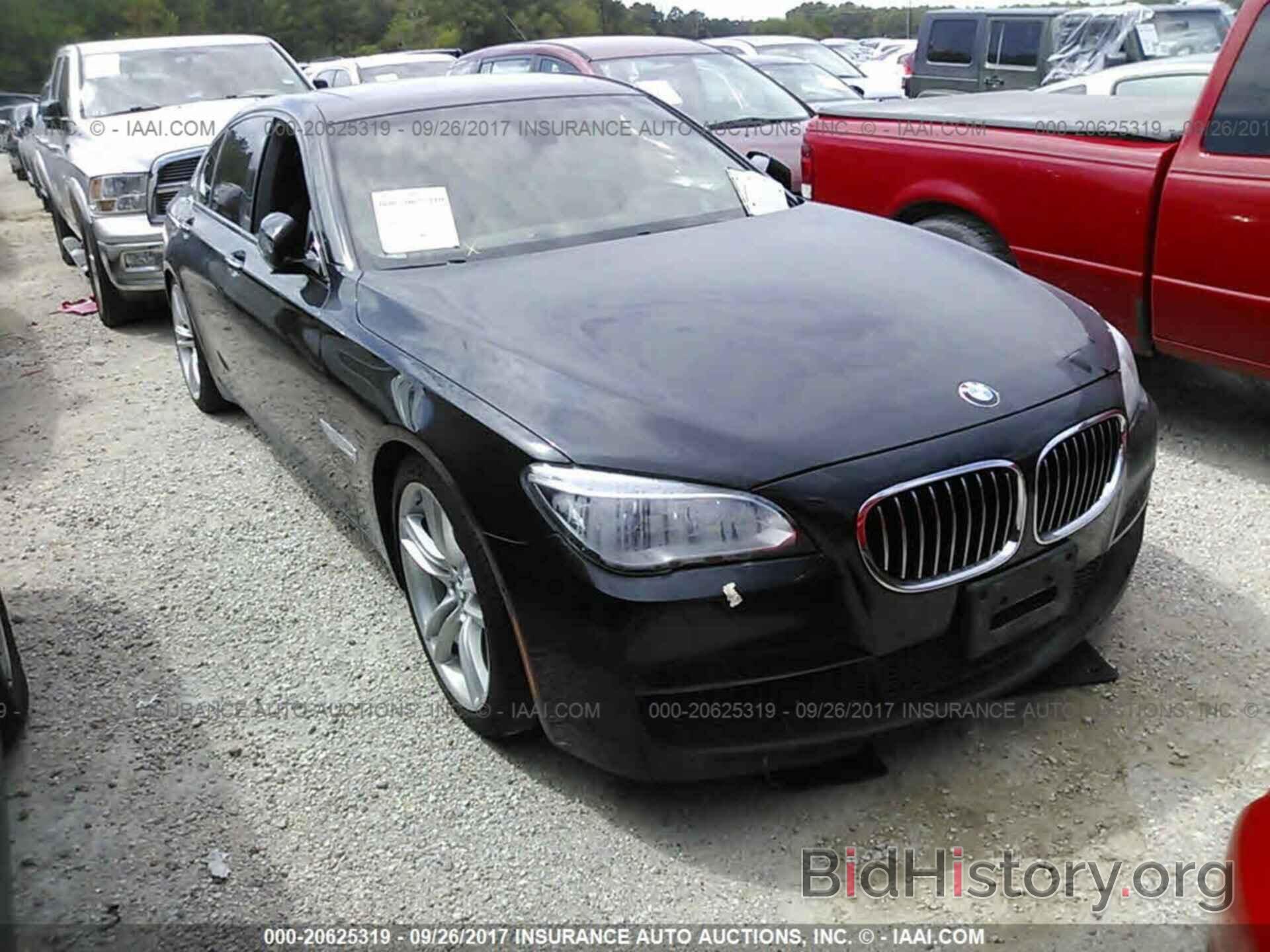 Photo WBAYA8C57DD227963 - Bmw 750 2013