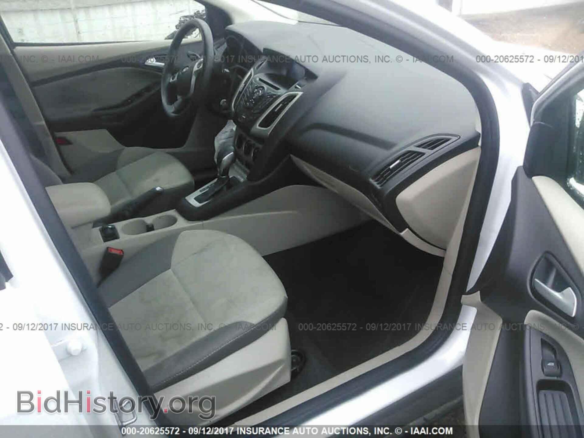 2014 Ford Focus - VIN: 1FADP3F22EL261018 - Фото 5