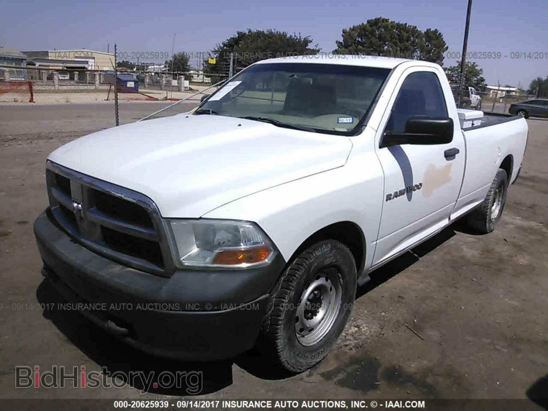 2011 Dodge Ram 1500 - VIN: 3D7JV1EP5BG535055 - Фото 2