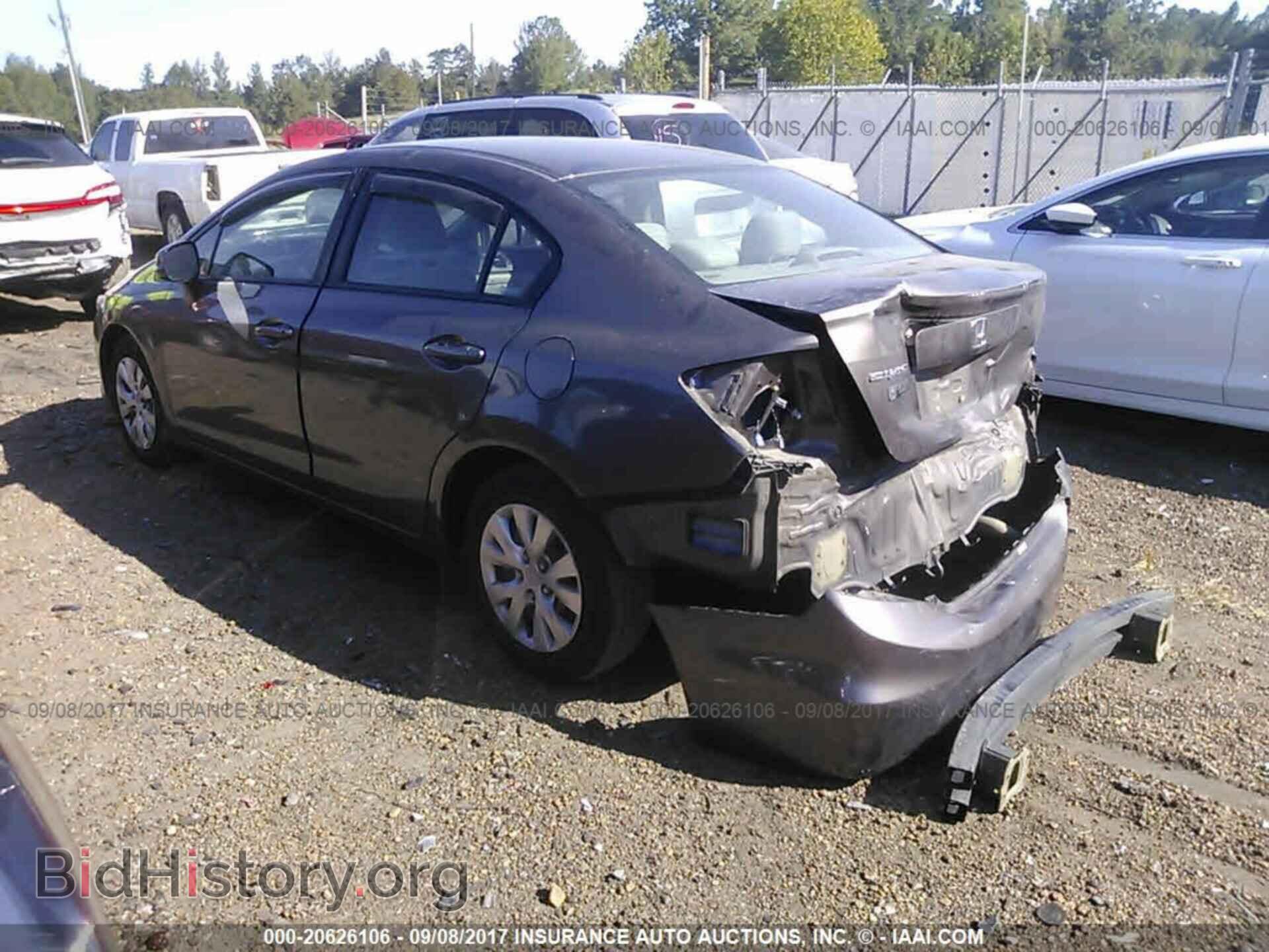 2012 Honda Civic - VIN: 2HGFB2F55CH582956 - Photo 3