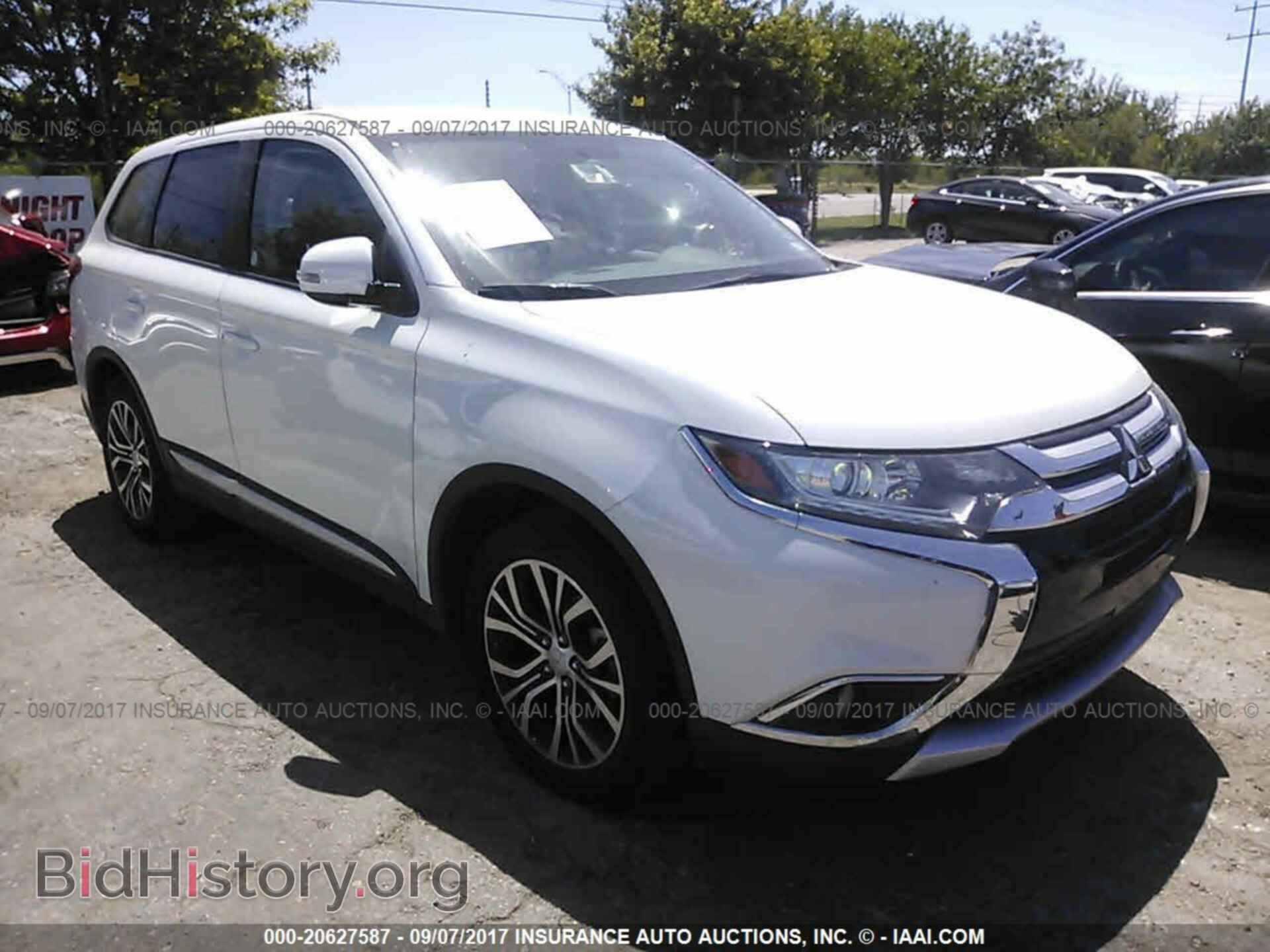 Photo JA4AD3A33HZ028220 - Mitsubishi Outlander 2017