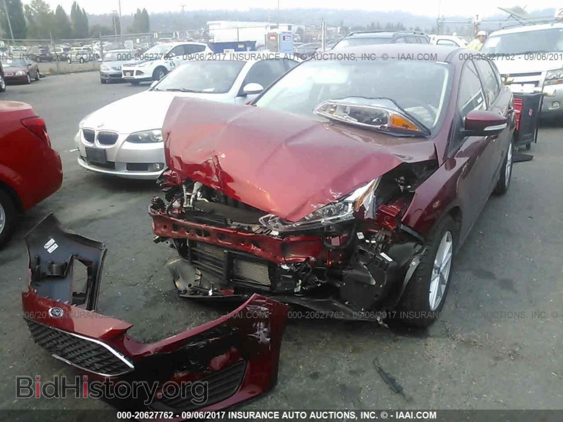 2017 Ford Focus - VIN: 1FADP3K22HL286088 - Photo 2