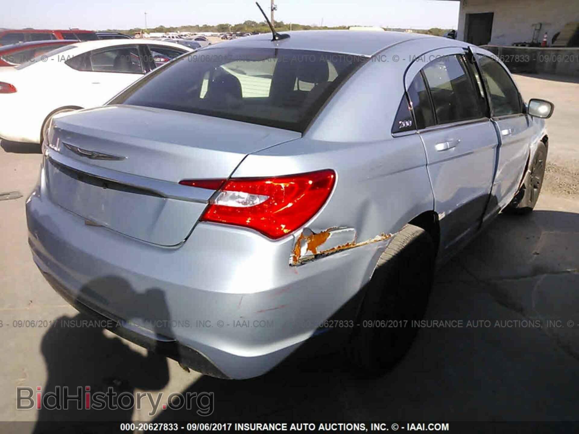 2013 Chrysler 200 - VIN: 1C3CCBAB5DN589852 - Photo 4