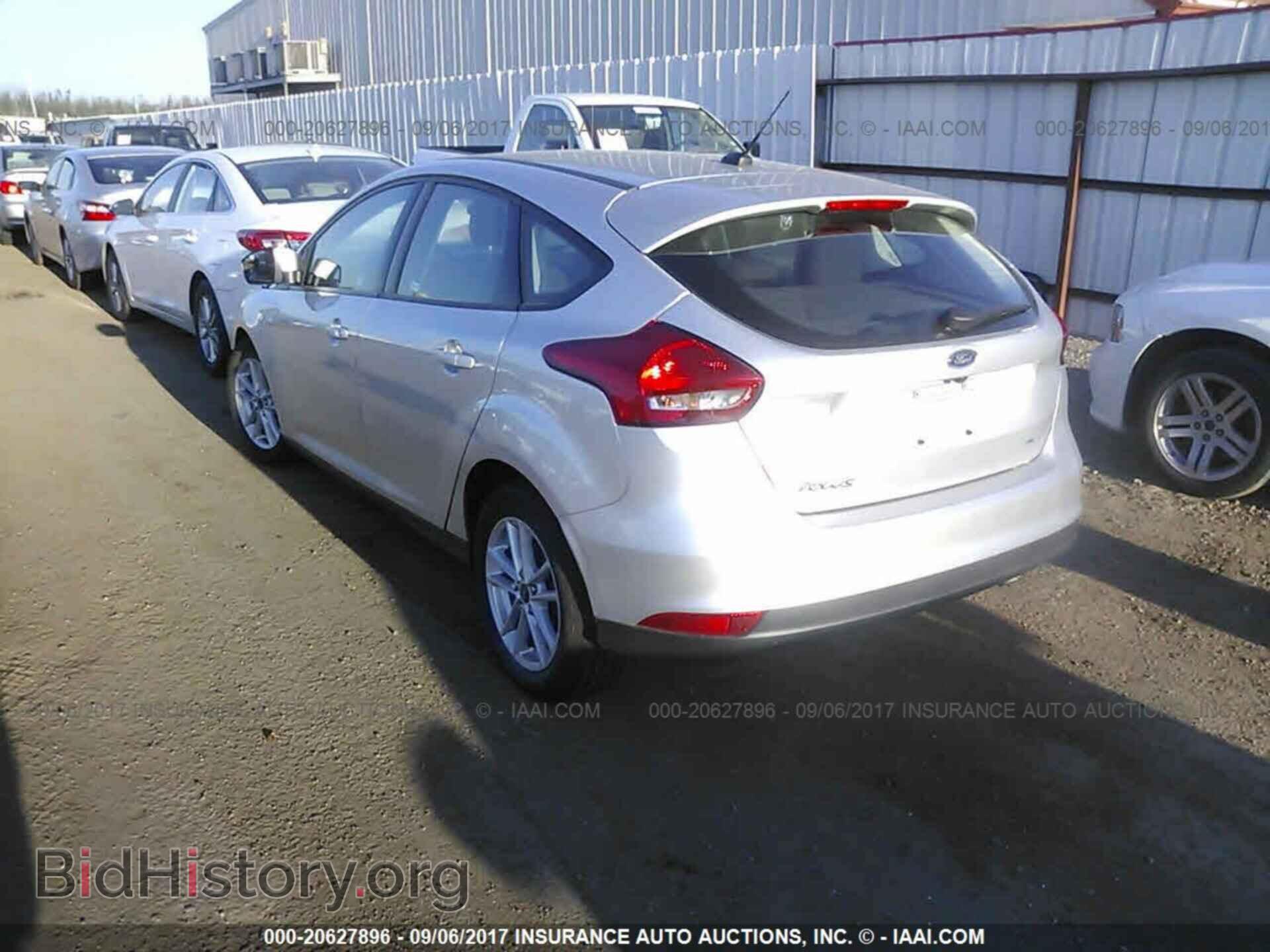 2017 Ford Focus - VIN: 1FADP3K21HL247041 - Photo 3