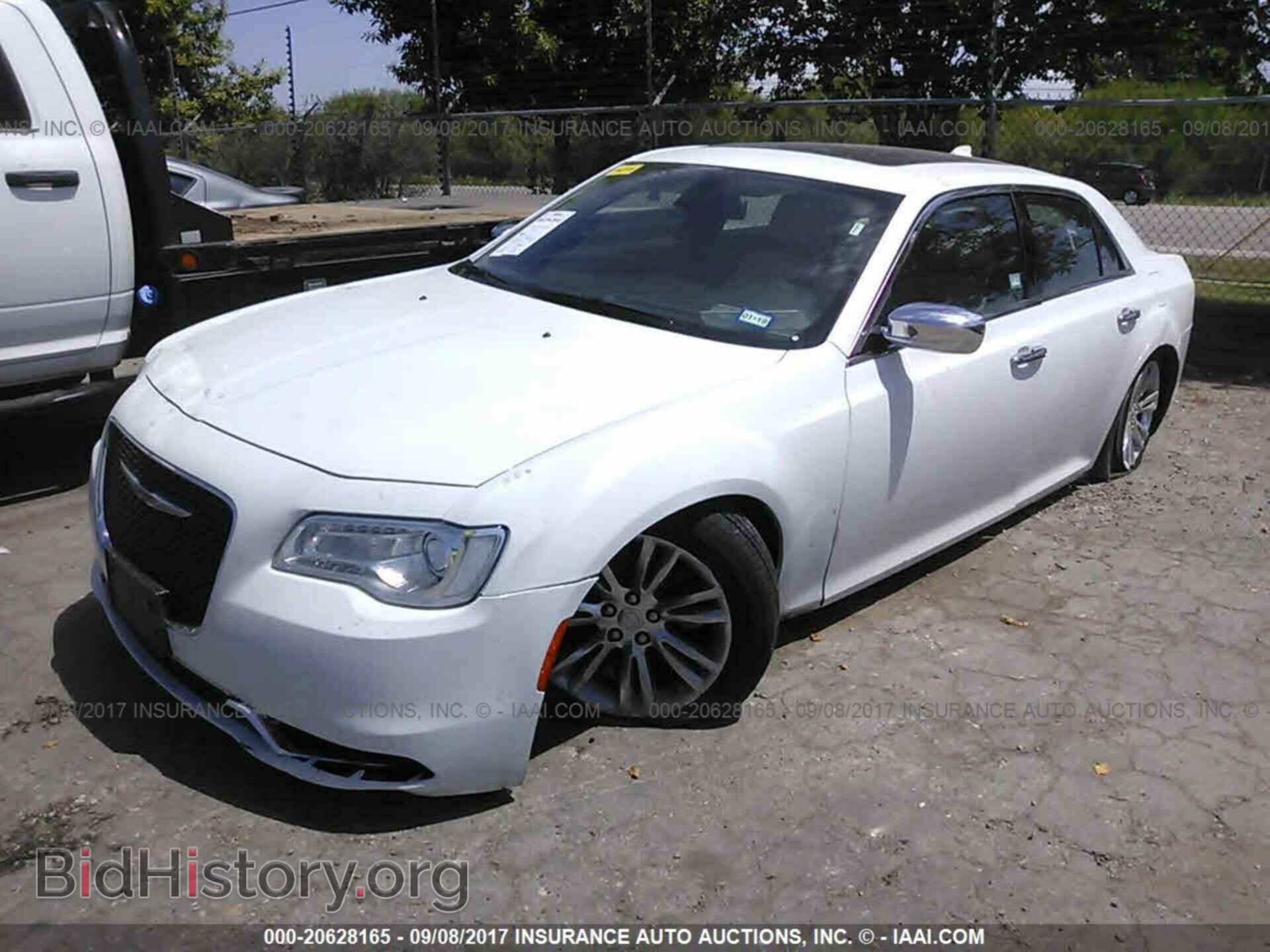 2017 Chrysler 300c - VIN: 2C3CCAEG7HH564529 - Фото 2