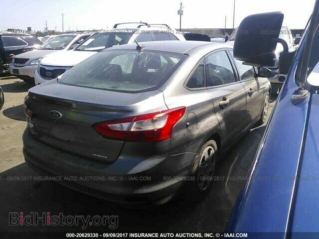 2014 Ford Focus - VIN: 1FADP3E23EL310972 - Photo 4