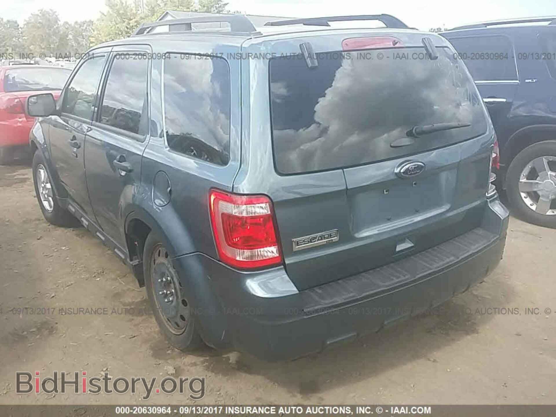 2012 Ford Escape - VIN: 1FMCU0D72CKB76285 - Photo 3