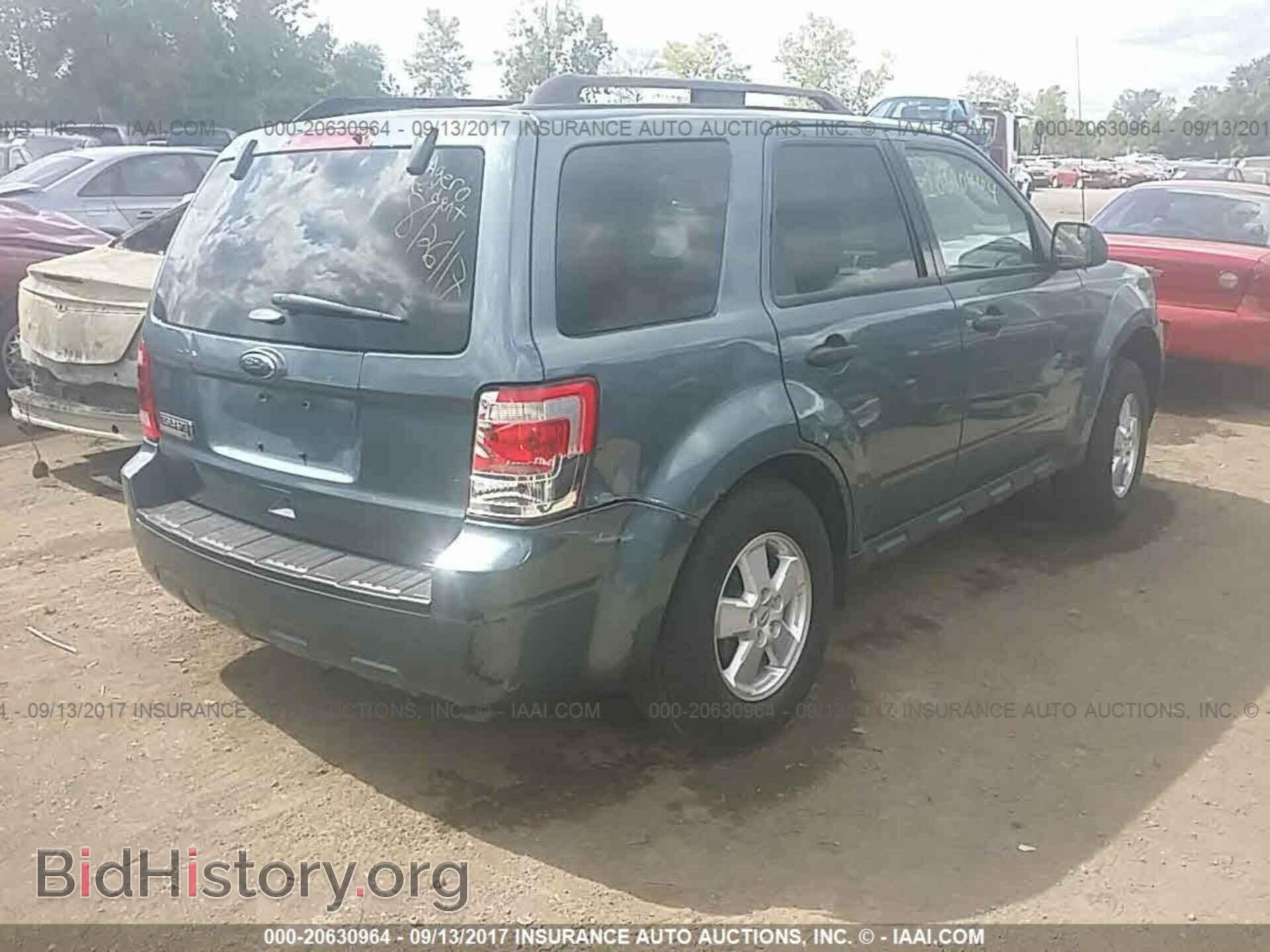 2012 Ford Escape - VIN: 1FMCU0D72CKB76285 - Photo 4