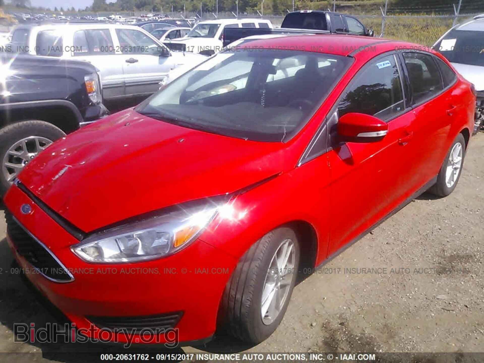 2016 Ford Focus - VIN: 1FADP3F27GL239499 - Фото 2