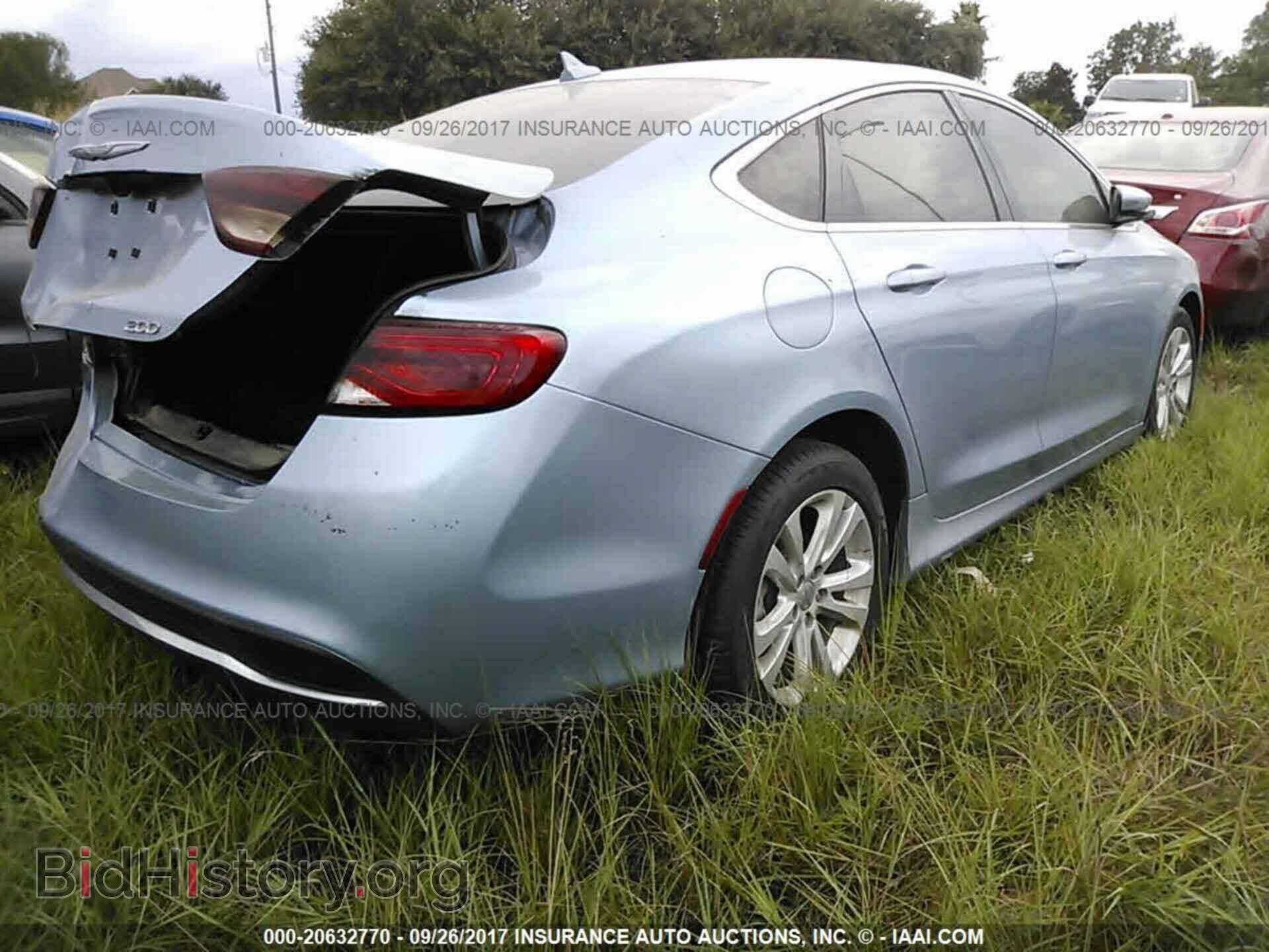 2015 Chrysler 200 - VIN: 1C3CCCAB0FN638576 - Photo 4
