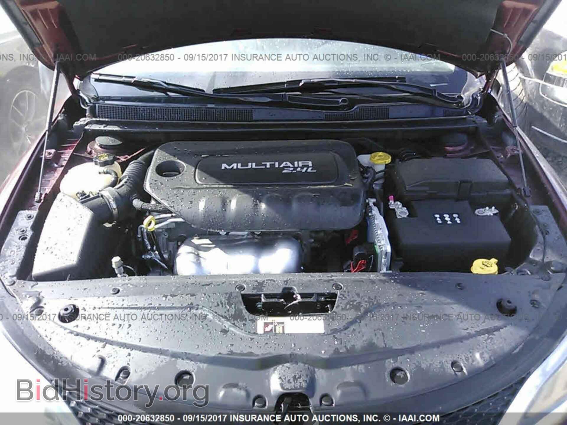 2016 Chrysler 200 - VIN: 1C3CCCAB7GN152929 - Фото 10