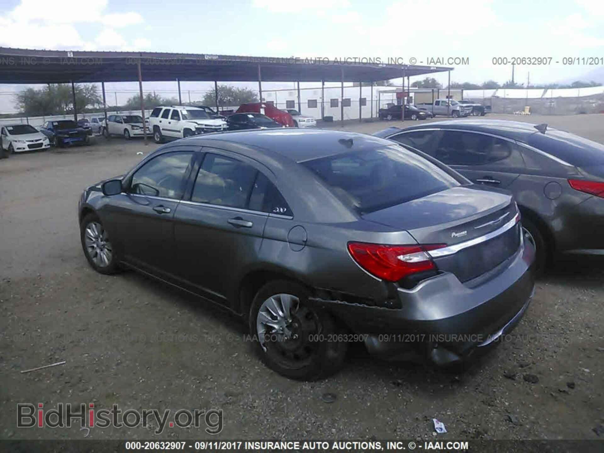 2013 Chrysler 200 - VIN: 1C3CCBAB9DN646652 - Фото 3