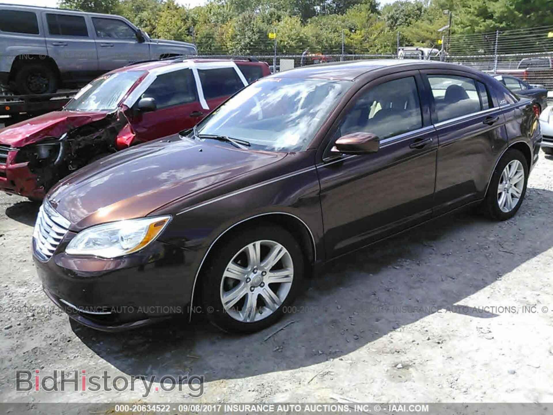 2013 Chrysler 200 - VIN: 1C3CCBBB9DN513341 - Photo 2