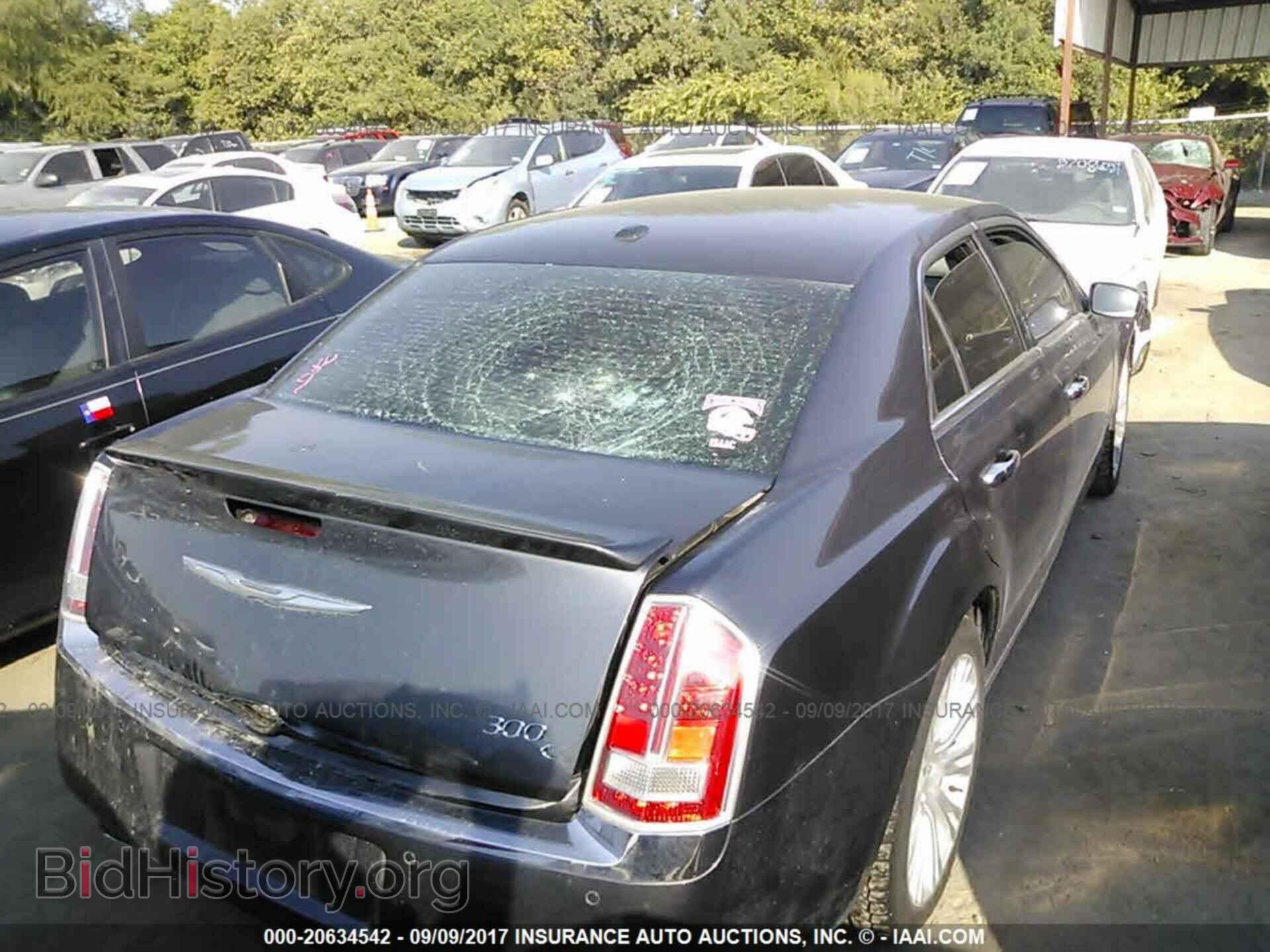 2014 Chrysler 300c - VIN: 2C3CCAEGXEH118953 - Фото 4