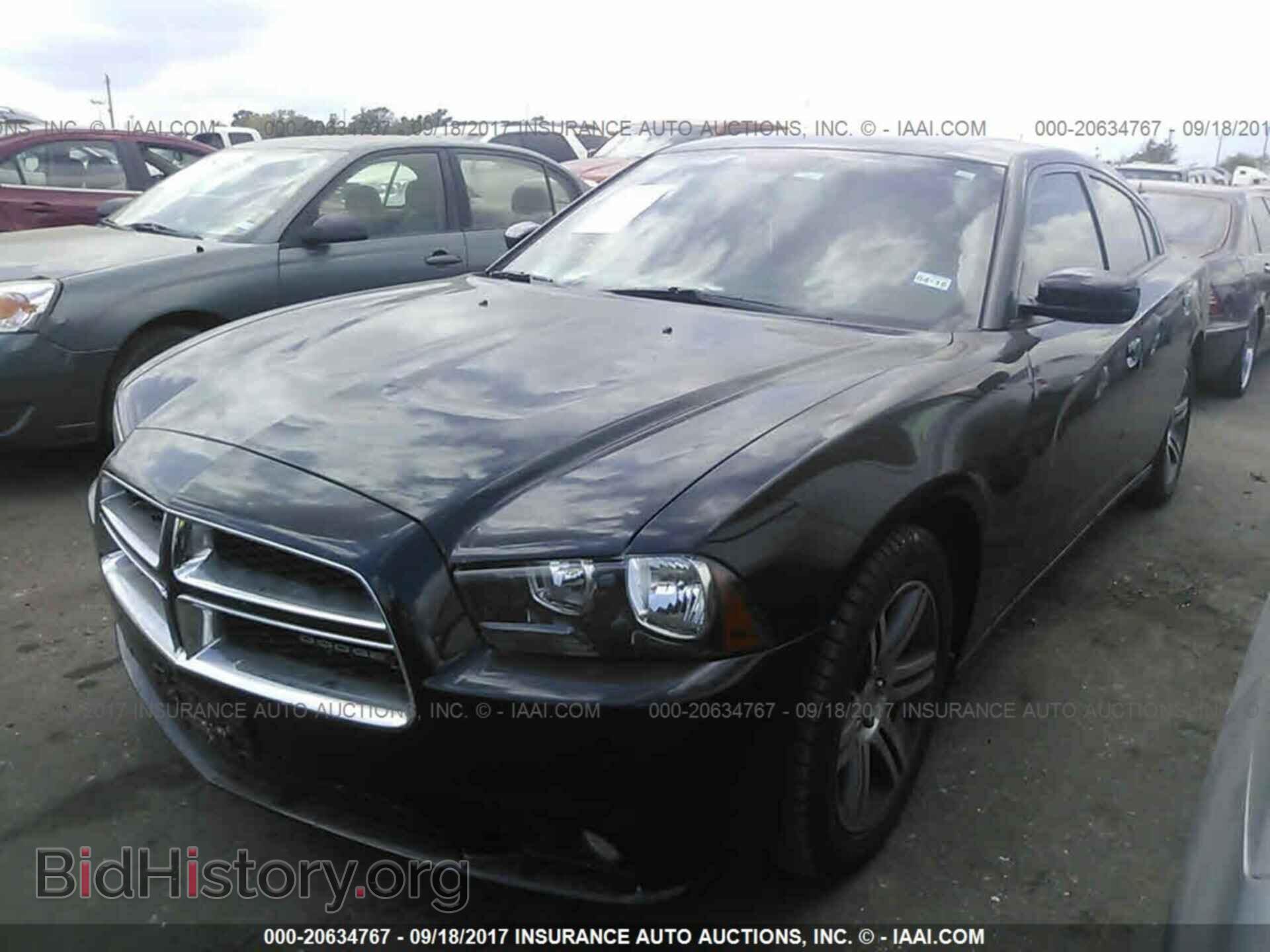 2014 Dodge Charger - VIN: 2C3CDXHG8EH324526 - Фото 2