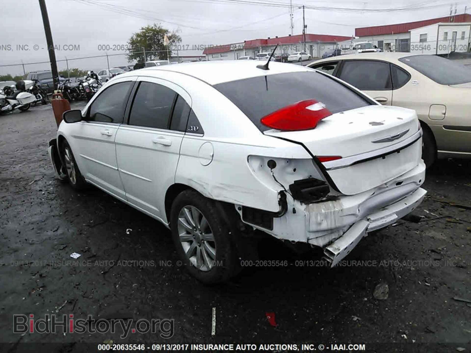 2013 Chrysler 200 - VIN: 1C3CCBBB5DN589980 - Фото 3