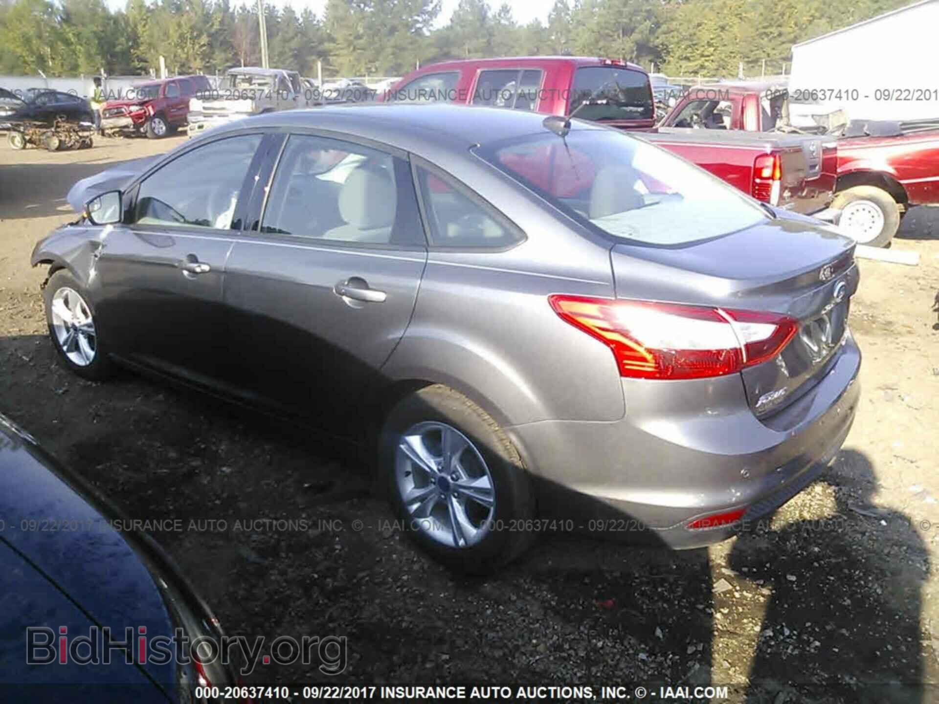 2014 Ford Focus - VIN: 1FADP3F24EL180179 - Фото 3
