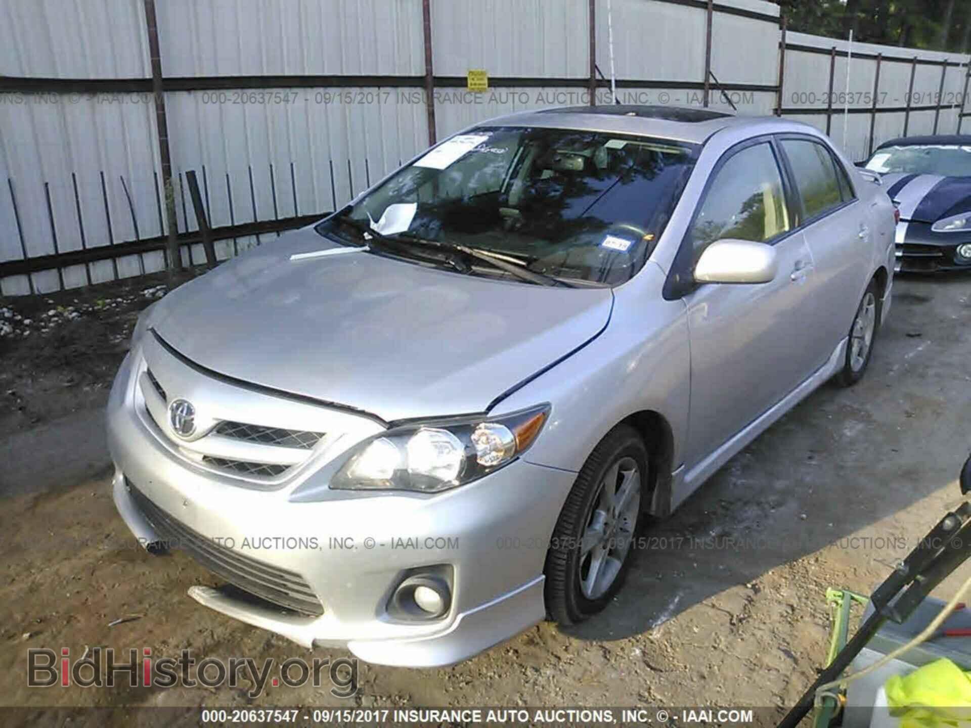 2011 Toyota Corolla - VIN: 2T1BU4EEXBC651198 - Photo 2