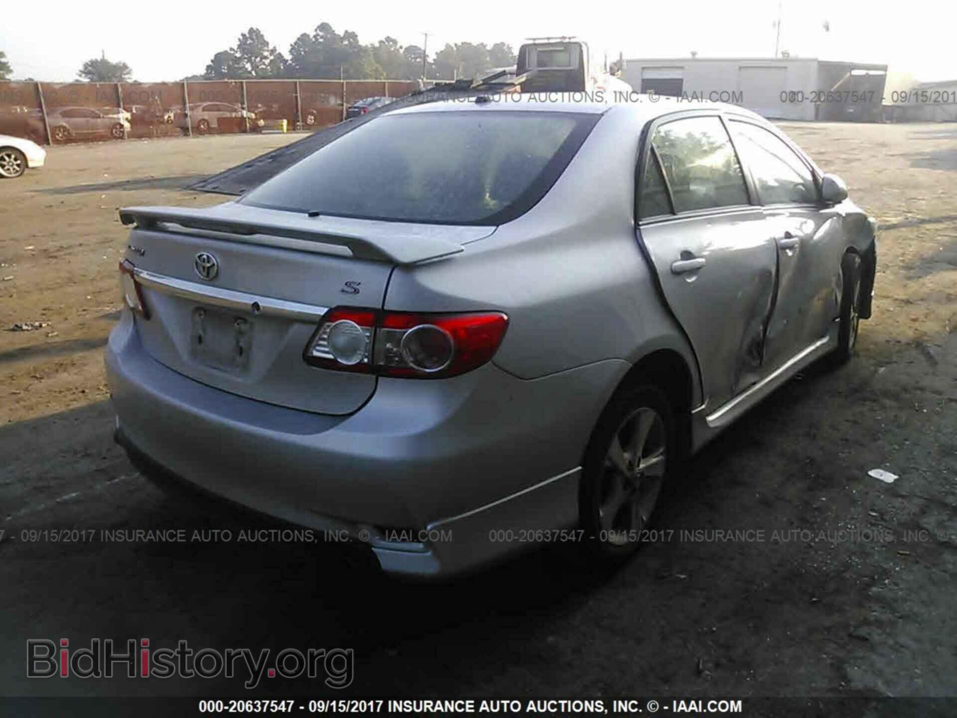 2011 Toyota Corolla - VIN: 2T1BU4EEXBC651198 - Photo 4