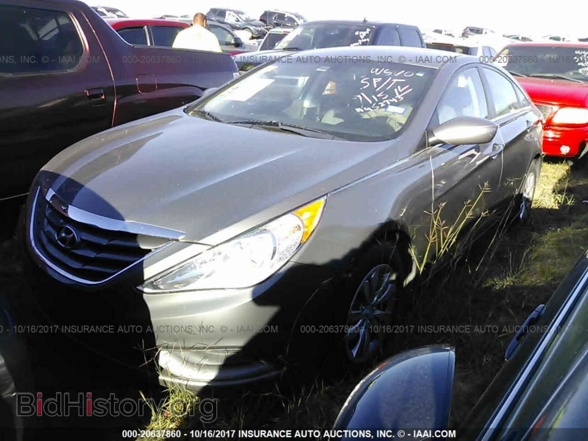 2012 Hyundai Sonata - VIN: 5NPEB4AC3CH452743 - Фото 2