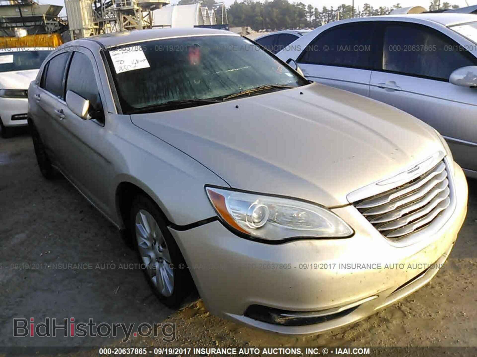 Photo 1C3CCBAB8EN210294 - Chrysler 200 2014