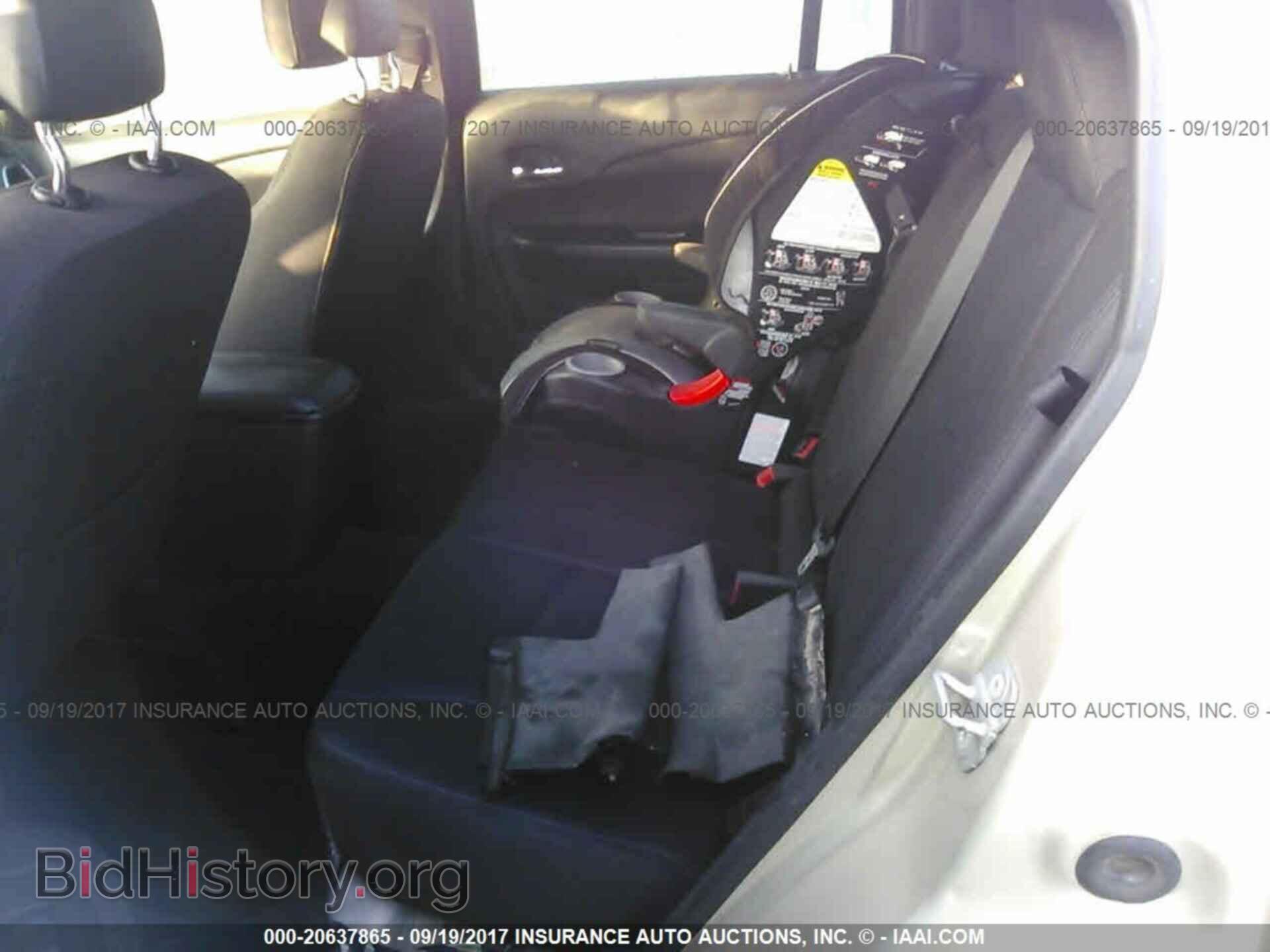 2014 Chrysler 200 - VIN: 1C3CCBAB8EN210294 - Фото 8