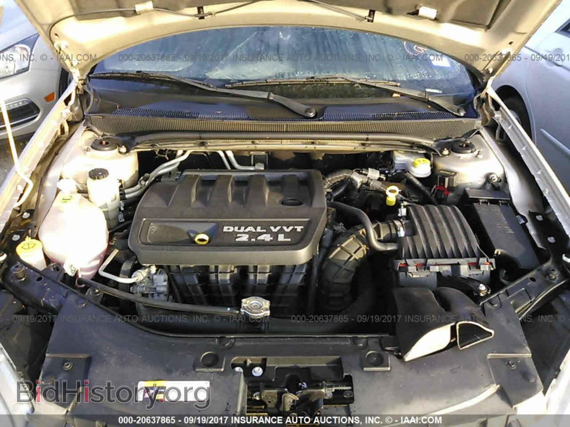 2014 Chrysler 200 - VIN: 1C3CCBAB8EN210294 - Фото 10