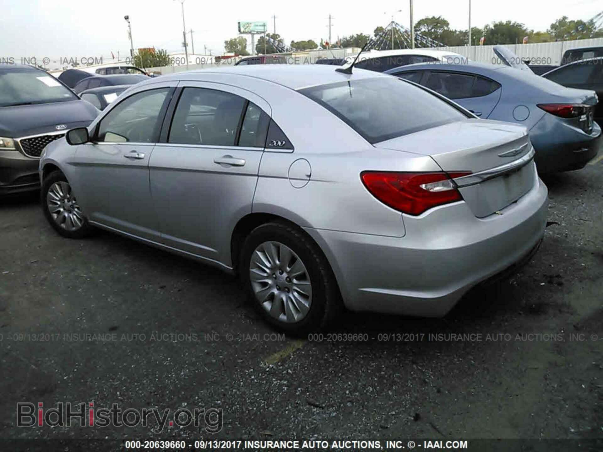 2012 Chrysler 200 - VIN: 1C3CCBAB5CN229012 - Фото 3