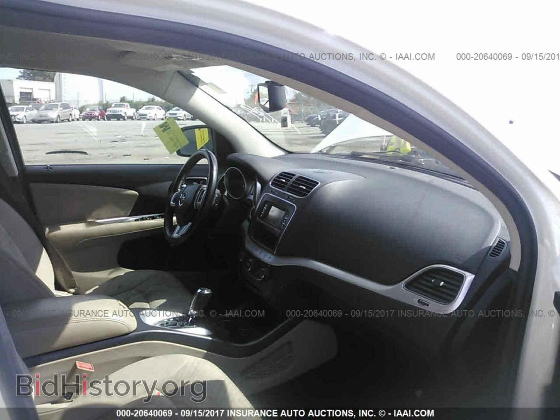 2011 Dodge Journey - VIN: 3D4PG1FG4BT558124 - Photo 5